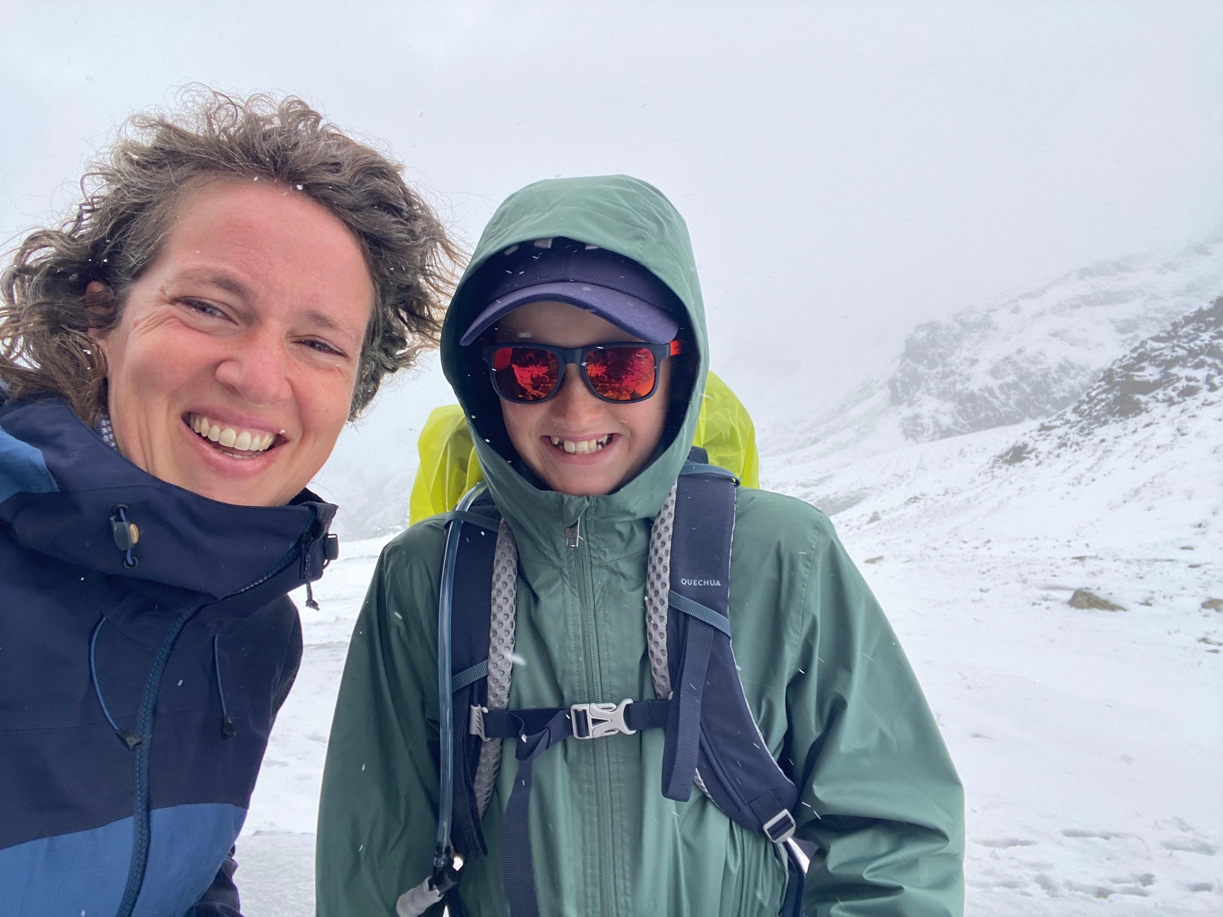 Moeder en zoon 4 dagen alleen door de Zwitserse Alpen