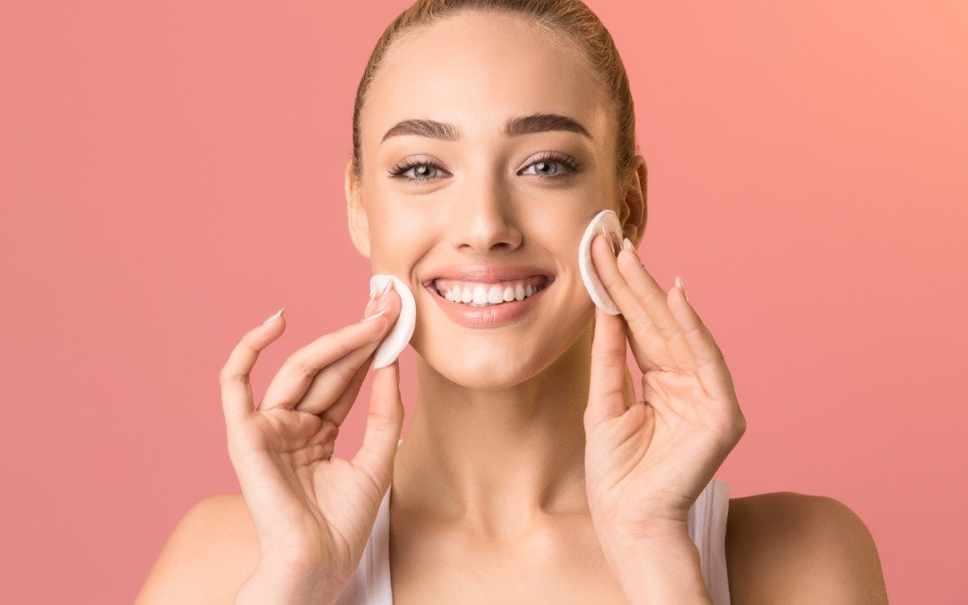 How to Care for Combination Skin: Tips for a Balanced Complexion