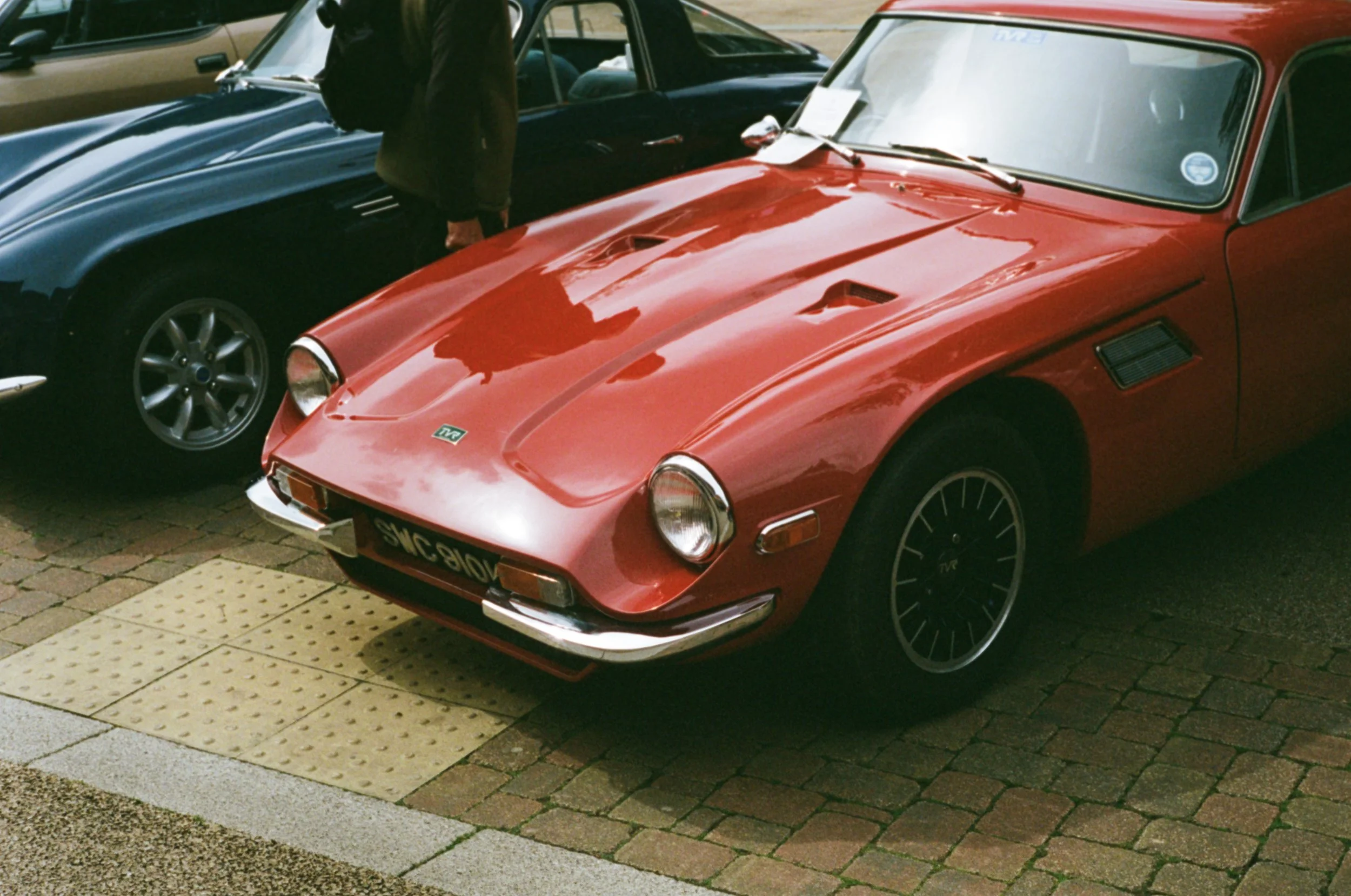 0019-f6700.jpg