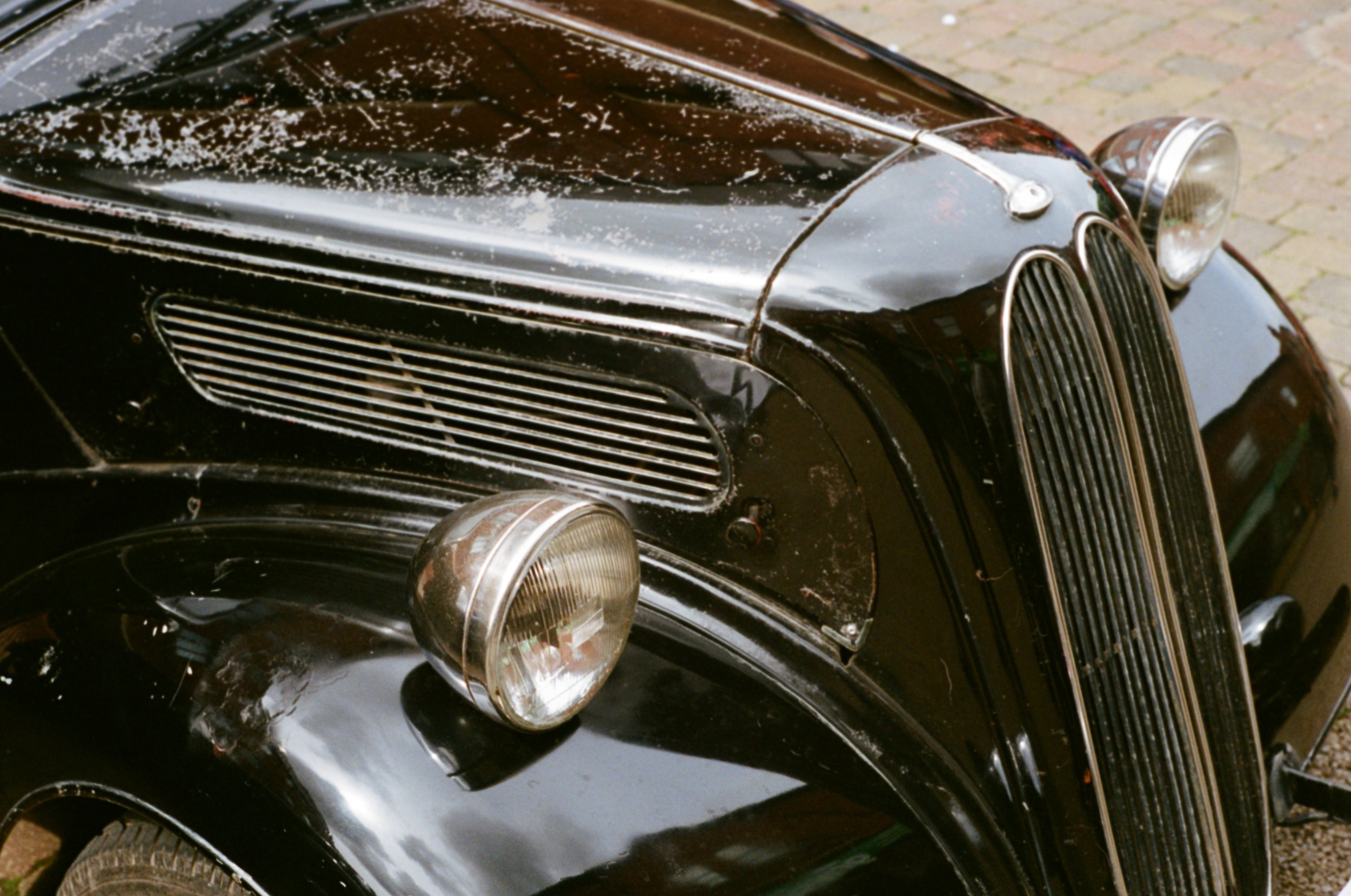 005-0255c.jpg