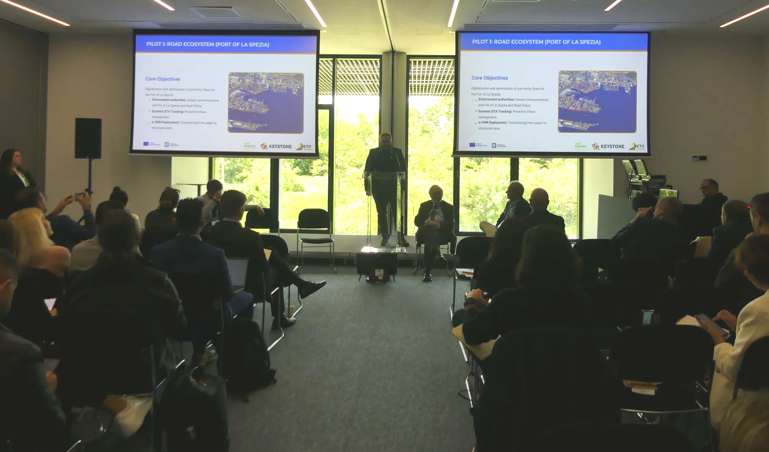 Fabrizio Borgogna showcasing the results of the road transport pilot.