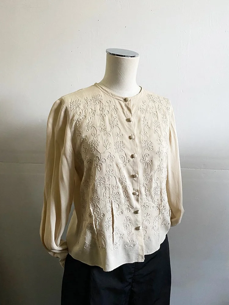 Dana Buchman silk blouse/jacket