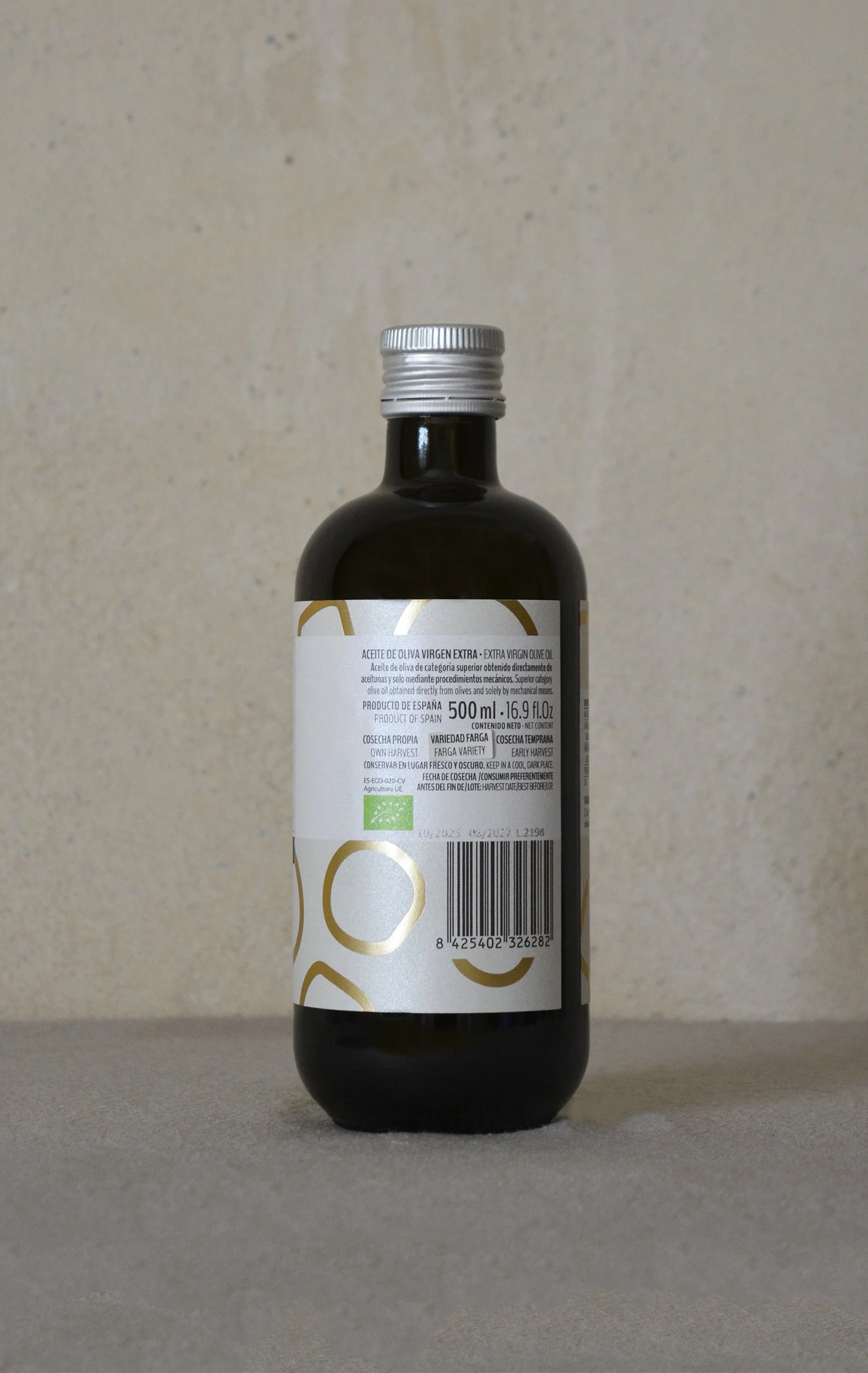 Botella AOVE Ecológico monovarietal Farga (parte trasera). Finca Varona la Vella