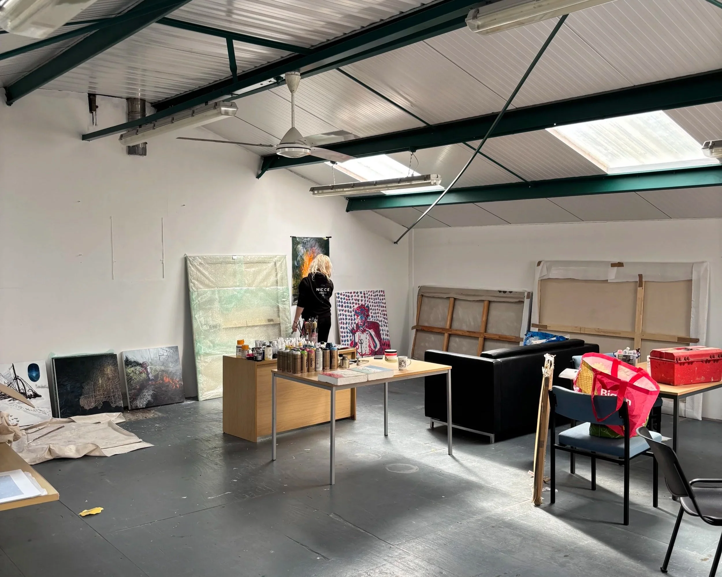 Painting+studio+colour.jpg (Copy)