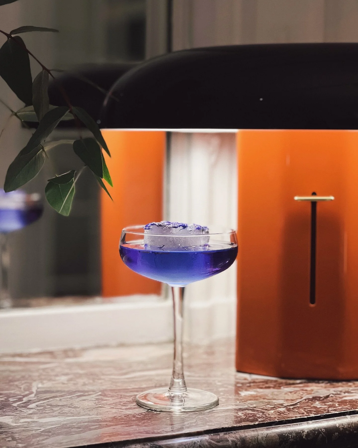 Color Talk &mdash; @andtradition 
&agrave; l&rsquo;occasion des 100 ans de Verner Panton.

Trois trompe-palais autour des nuances d&rsquo;orange,
accompagn&eacute;s de trois cocktails inspir&eacute;s par la Flowerpot.

Atelier imagin&eacute; par @elo