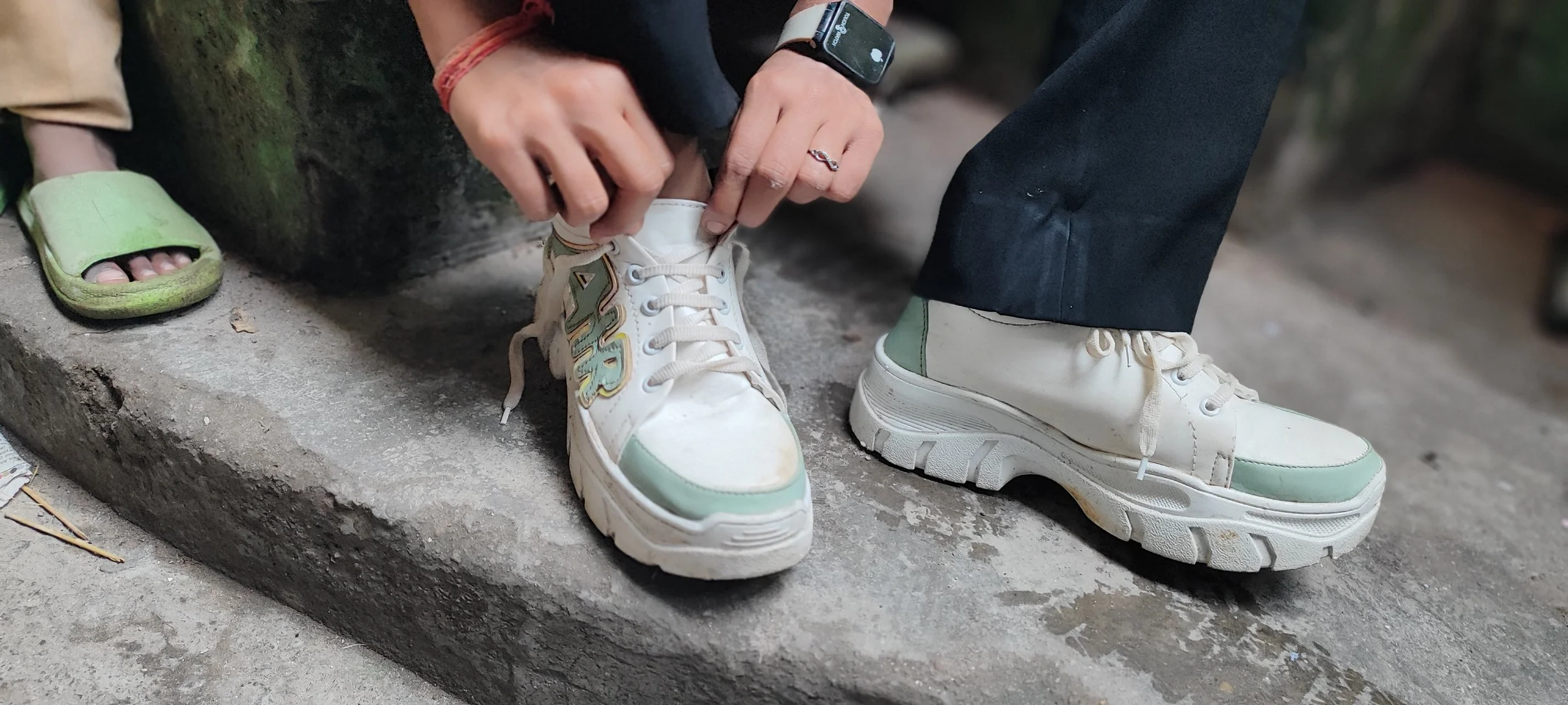 पड़ोस में भी फ़ैशन आईकोन है / दीपांशी