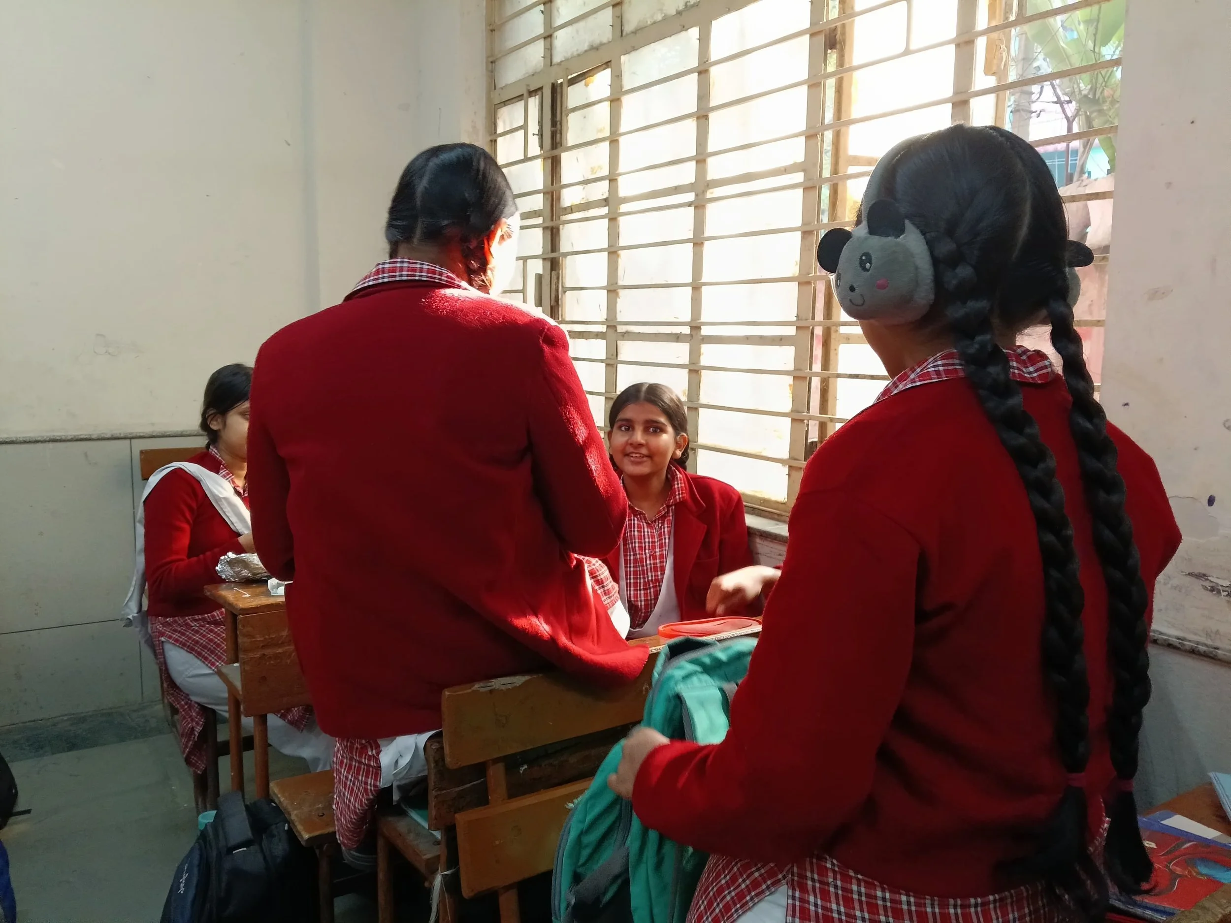 आज टीचर नहीं आई / साहिना