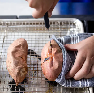 How to Involve Kids in Thanksgiving Prep