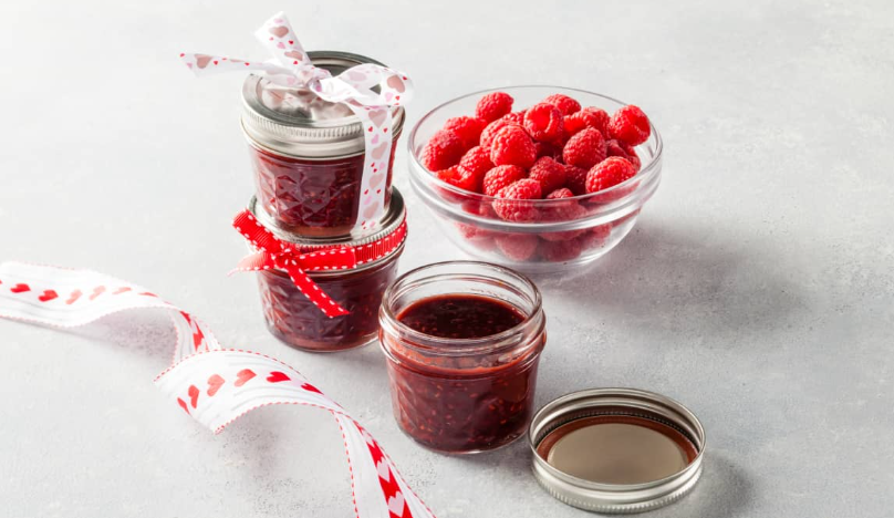 Chocolate-Raspberry Jam = The Easiest Edible Gift