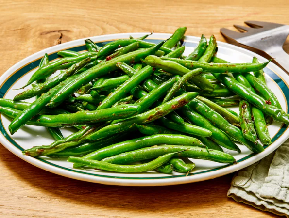 Allrecipes: The Trick to Making Green Beans Taste Like a Restaurant's