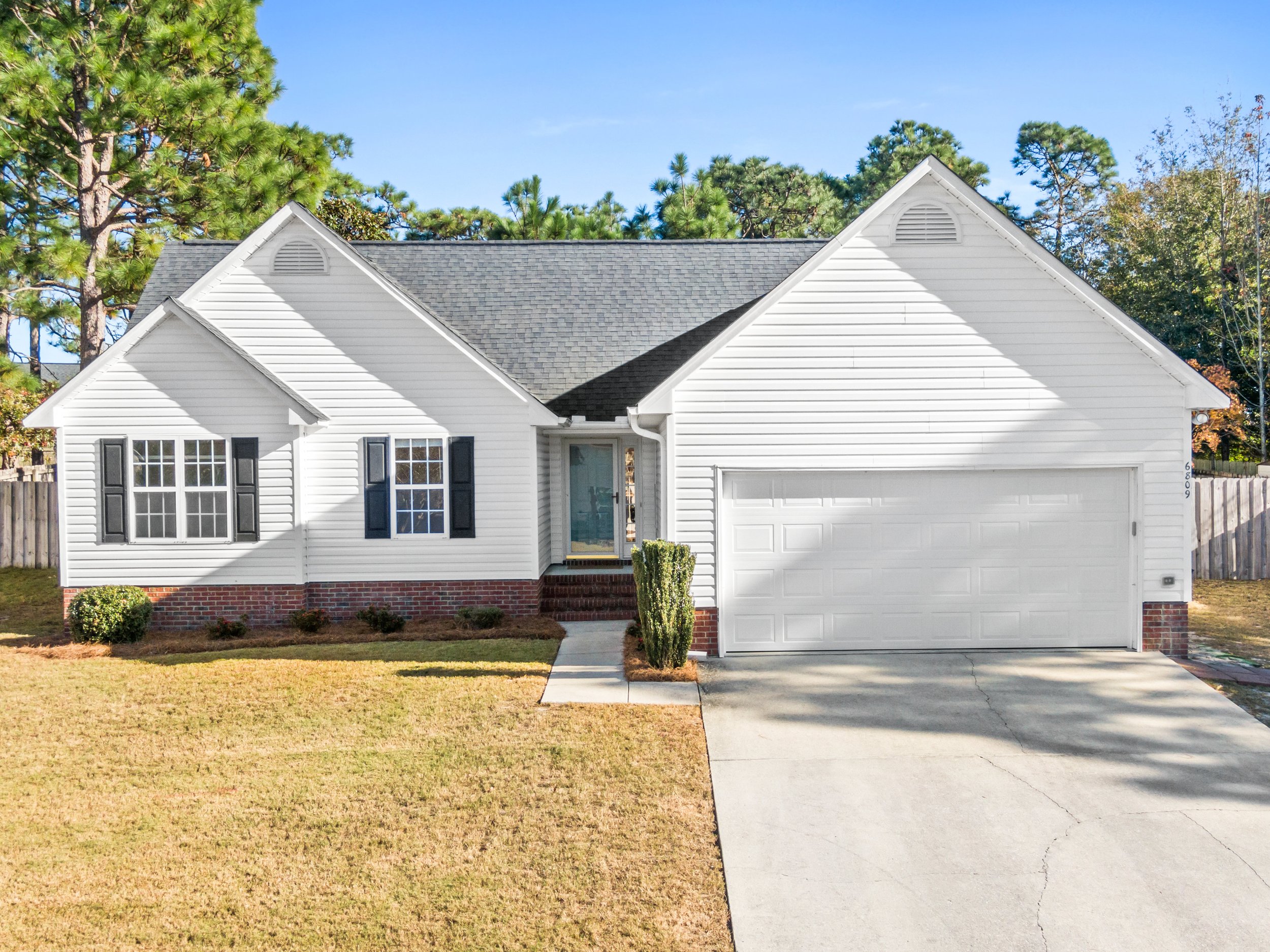 001_6809_lipscomb_drive-01_18.jpg