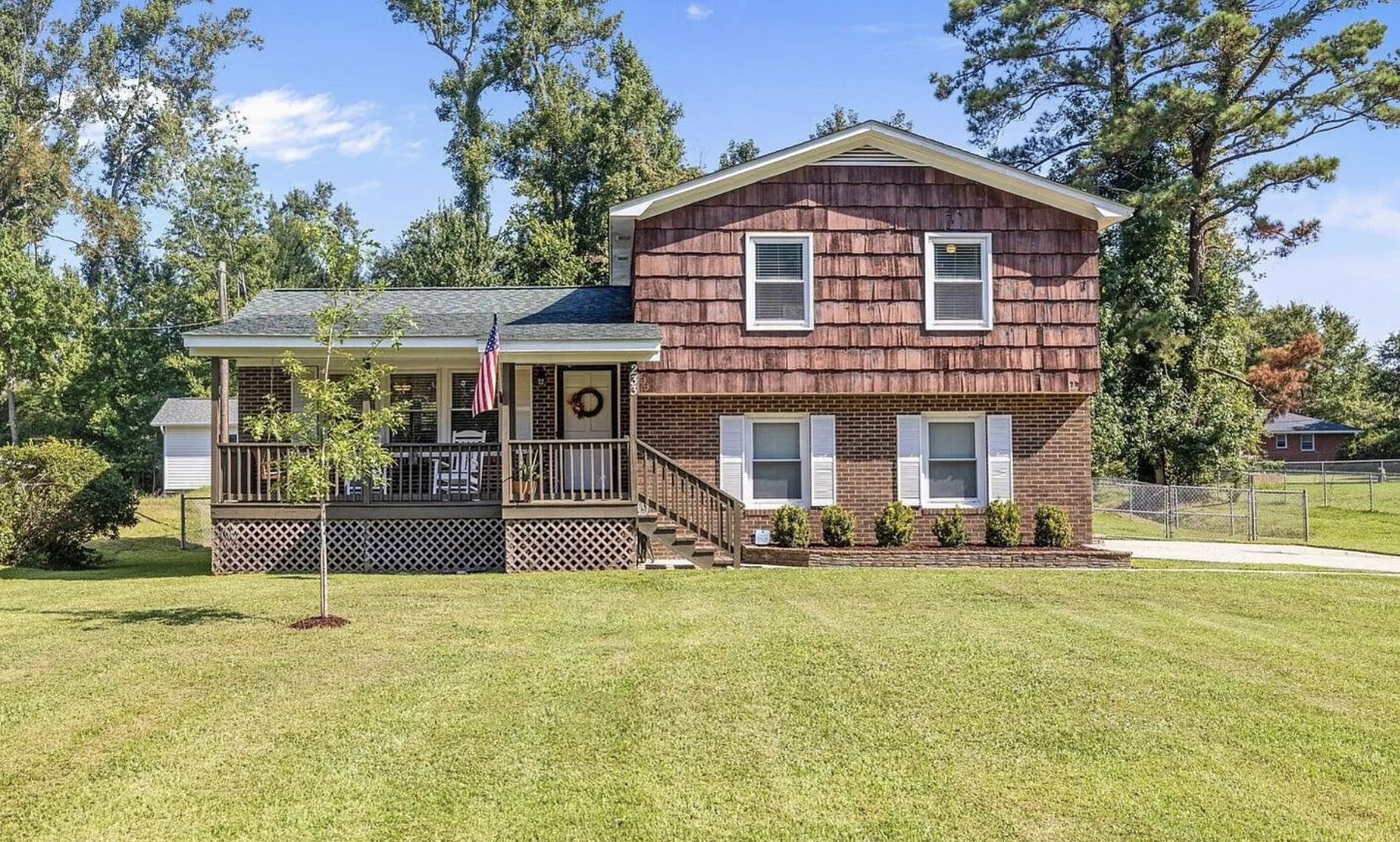 SOLD | 233 Heritage Park Drive