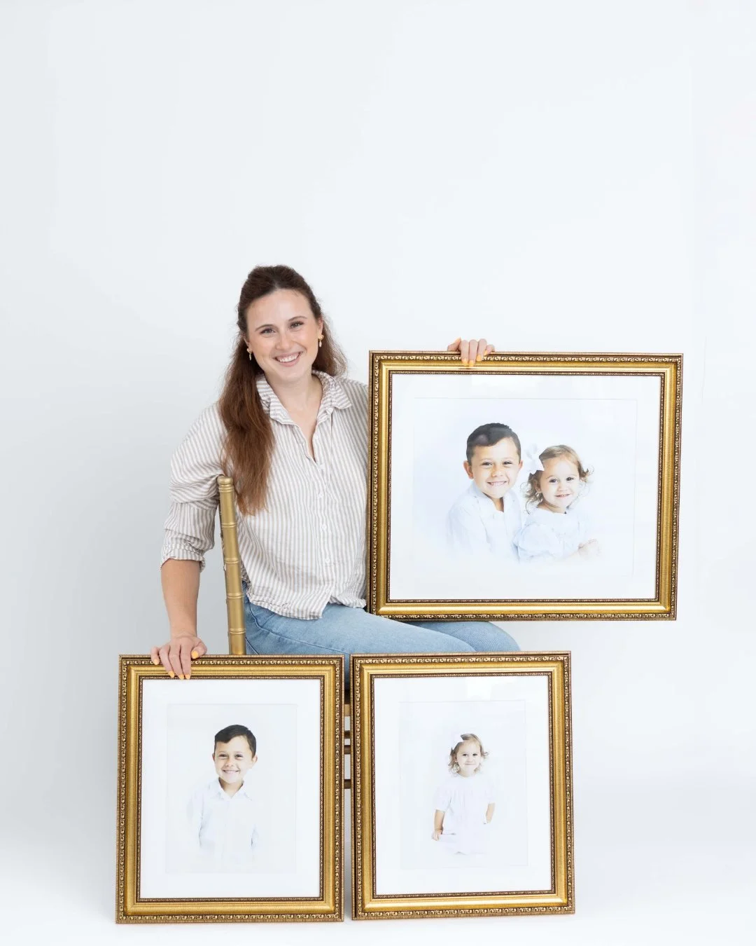 Hi, I&rsquo;m Abigail 🤍 the photographer behind Abigail Kathleen Photography.

I&rsquo;m a wife, dog mom to Marlow, business owner, and someone who truly believes your memories deserve more than sitting on your phone.

I started this business becaus