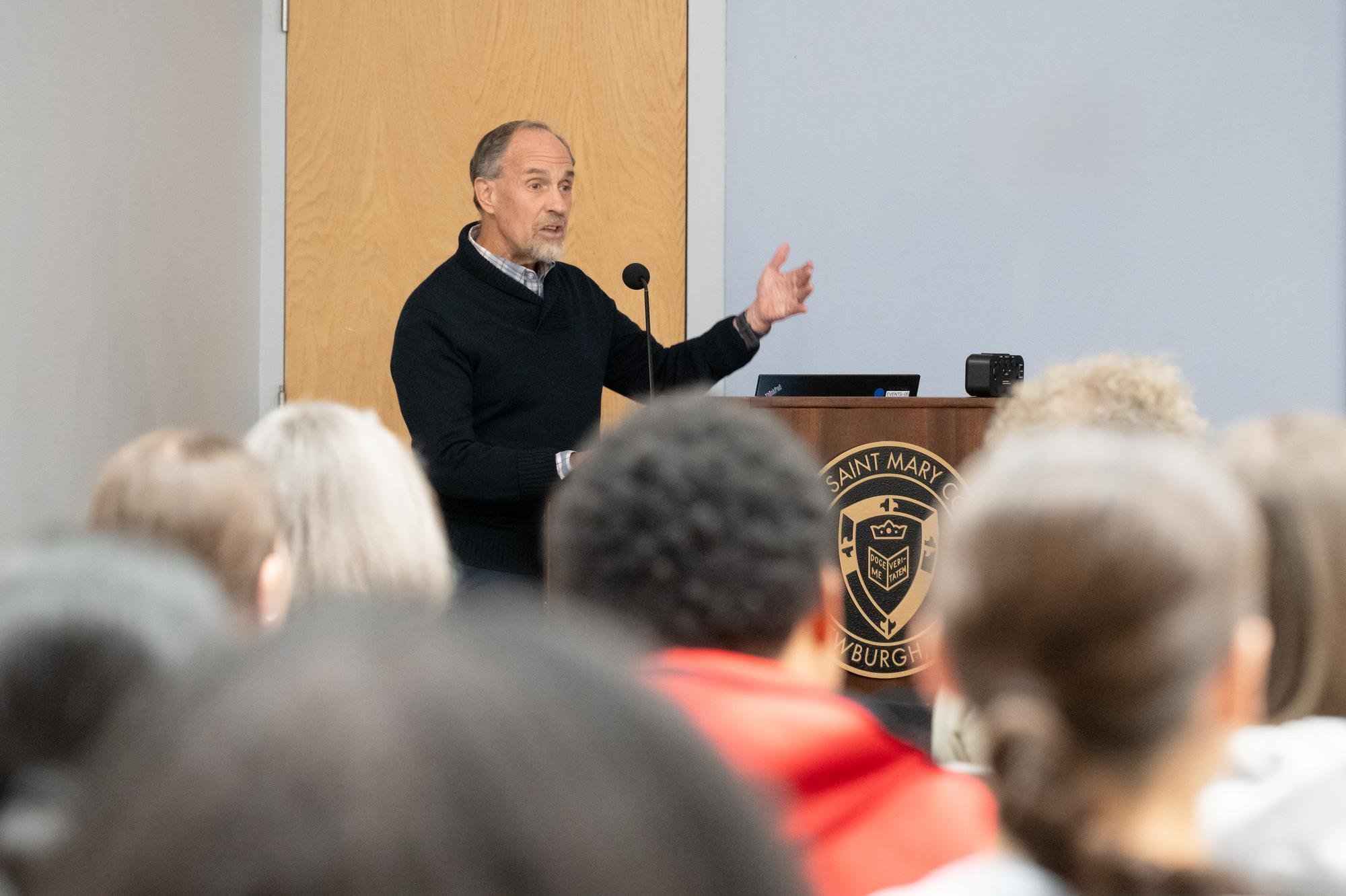 26 CARD 6146.jpg 6146.jpg