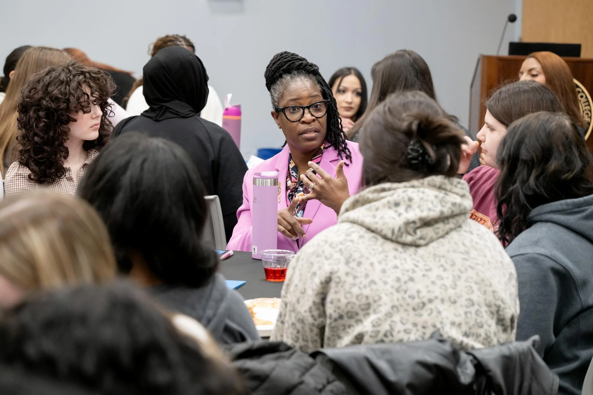   Maxine Lindsay-Shillingford, MSN, Chief Nurse Manager of the National Virtual Care Clinic for the Department of Veterans Affairs, shares professional insights with students during the Hudson Valley Young Enterprising Women Mentoring Forum at Mount 