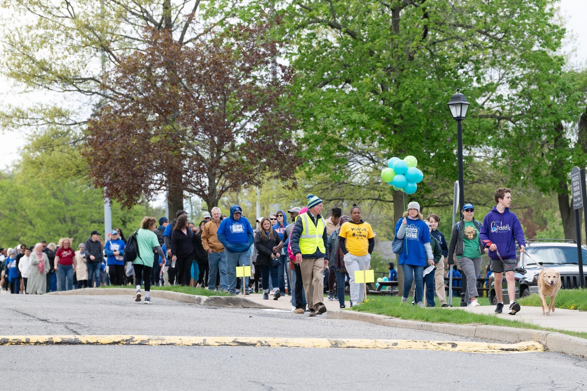 25 NOTES Habitat Walk 6219.jpg