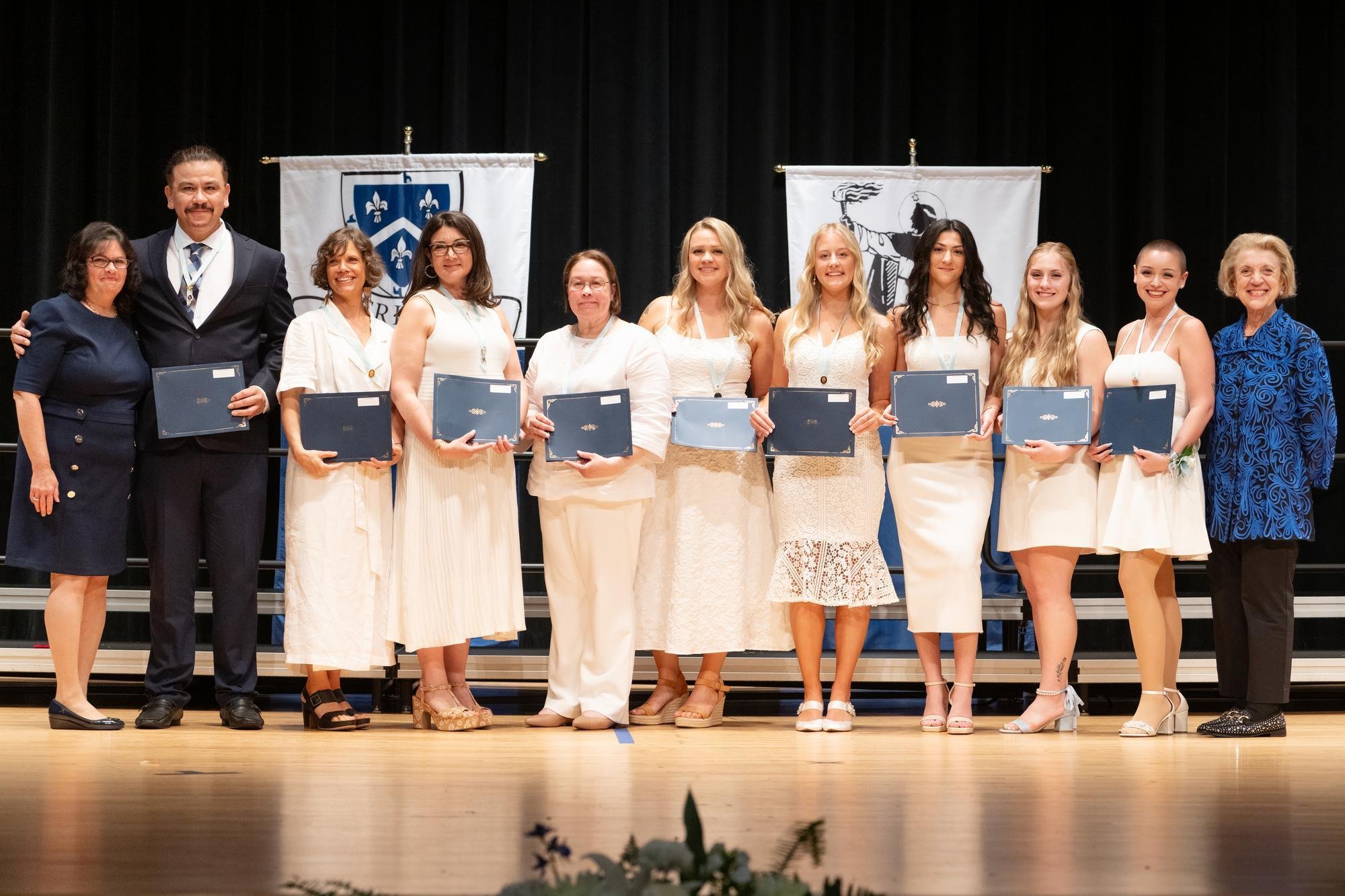 25 COMM NURSING Nurse pinning 3333.jpg