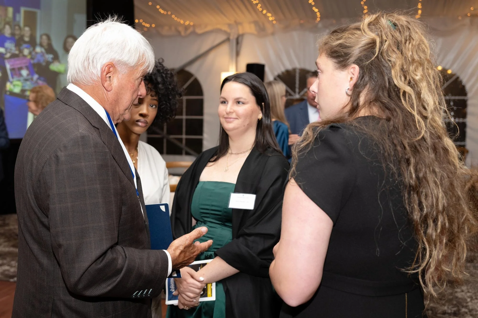 26 Gala 8249.jpg 8249.jpg