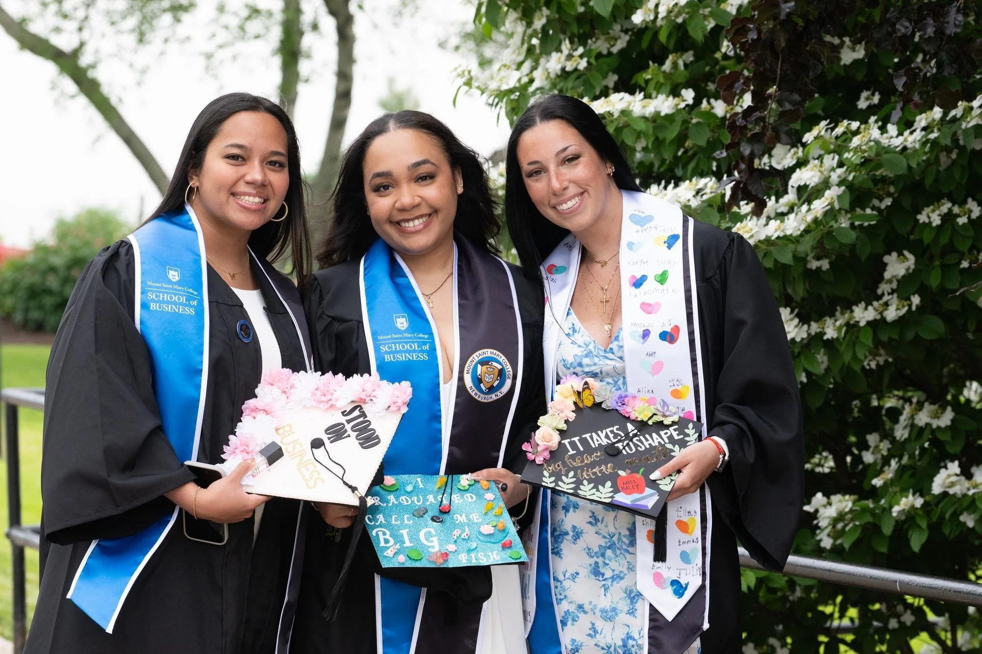 25 MAIN Commencement 5059.jpg
