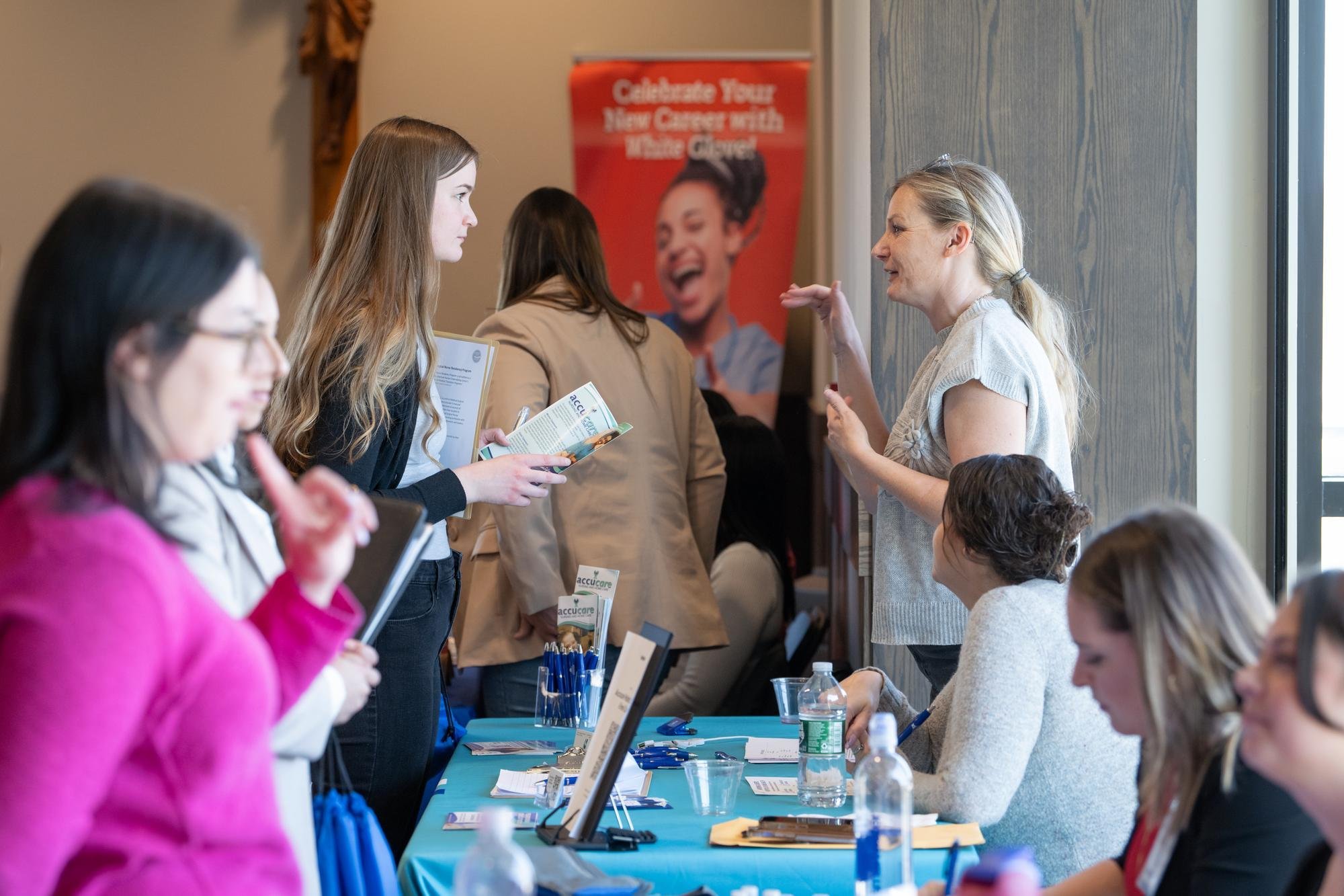 25 NOTES Nursing Job Fair 6143.jpg