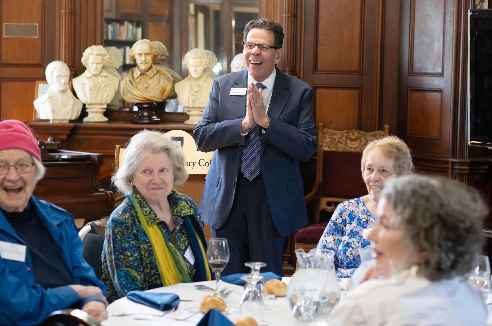 25 ALUMNI Emeriti 4129.jpg