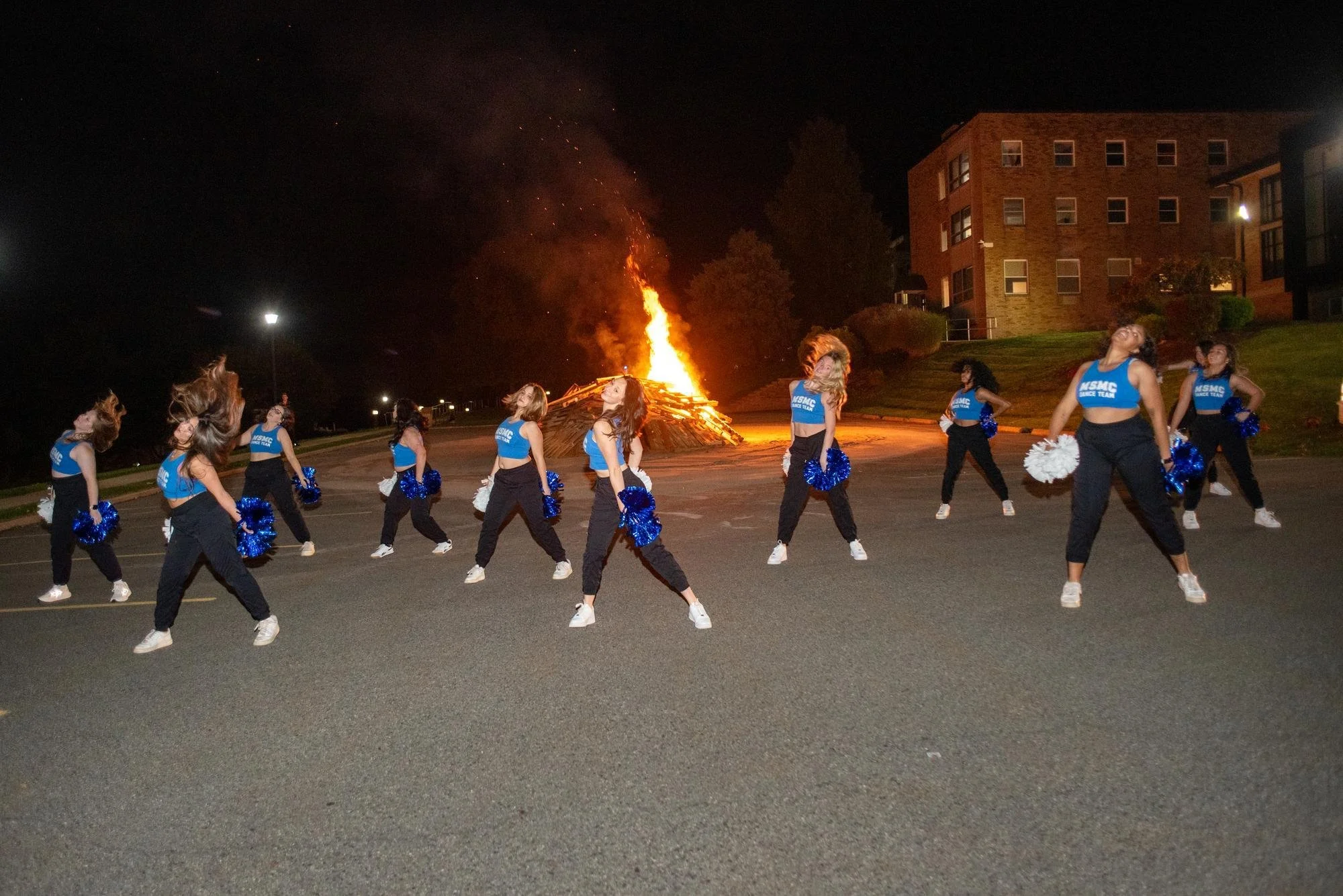 26 Spirit Week Bonfire 7328.jpg 72047.jpg