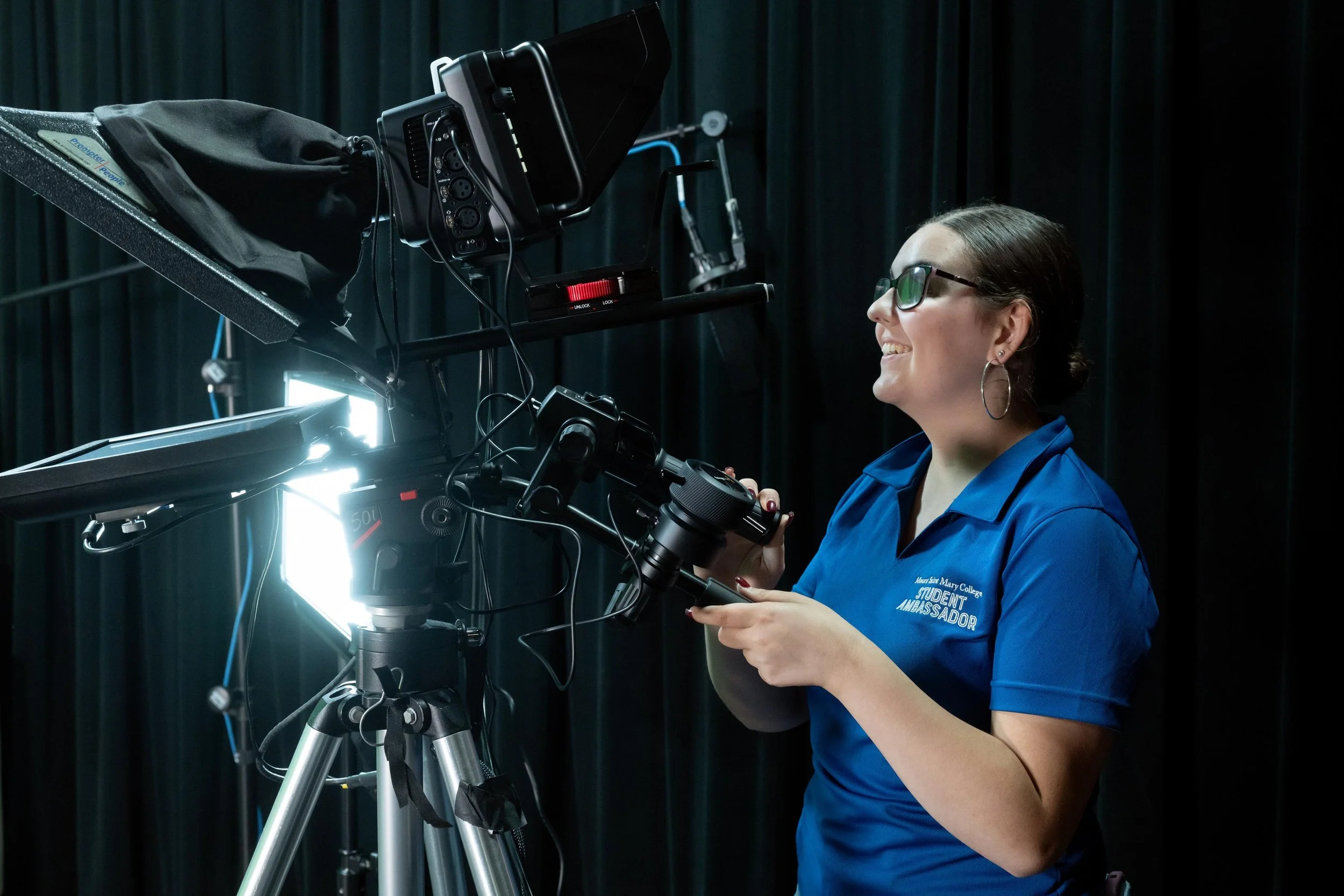 26 Studio 4330.jpg 4330.jpg