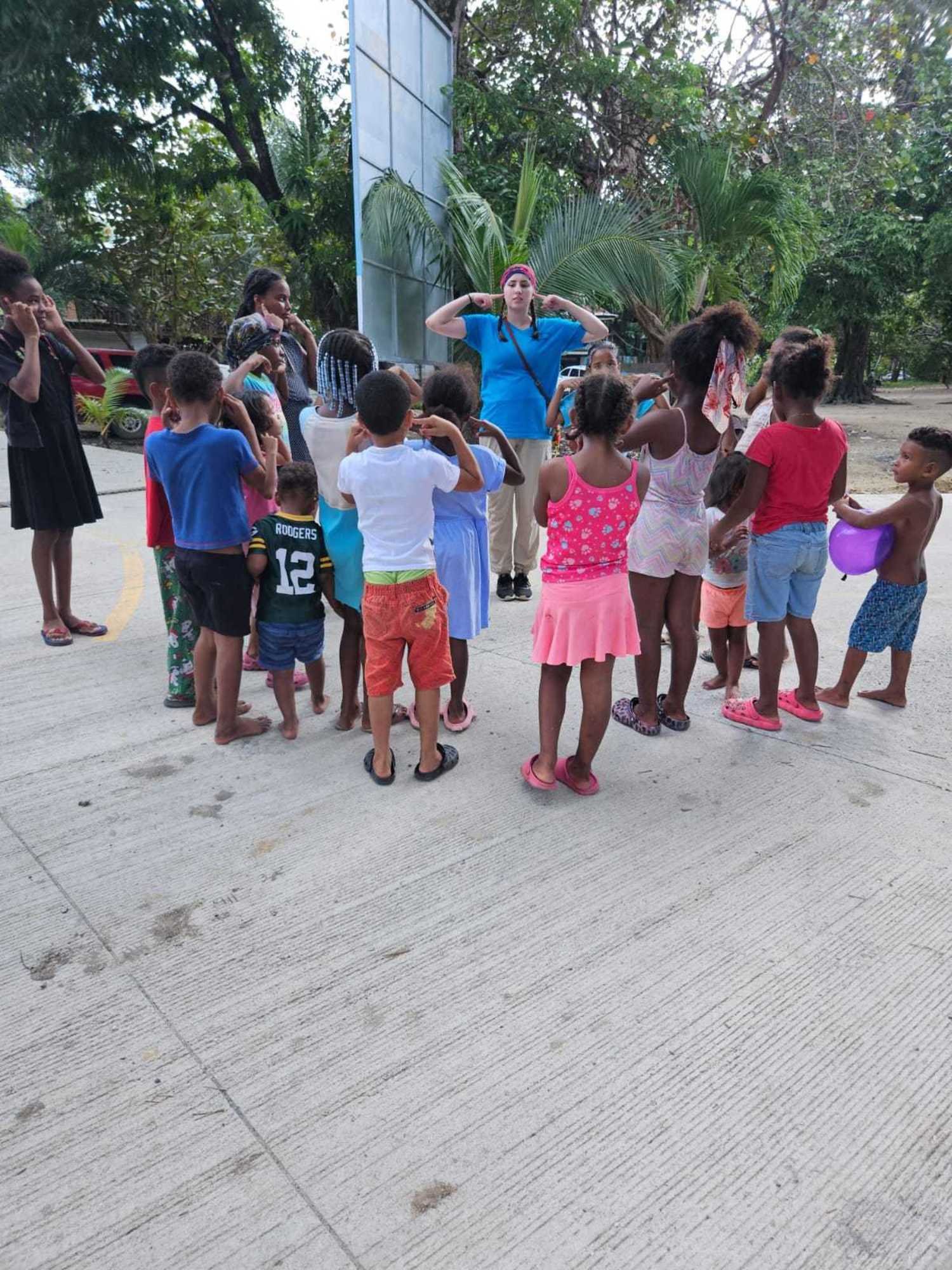 25 HONDURAS CrawfishRockCommunity.jpg