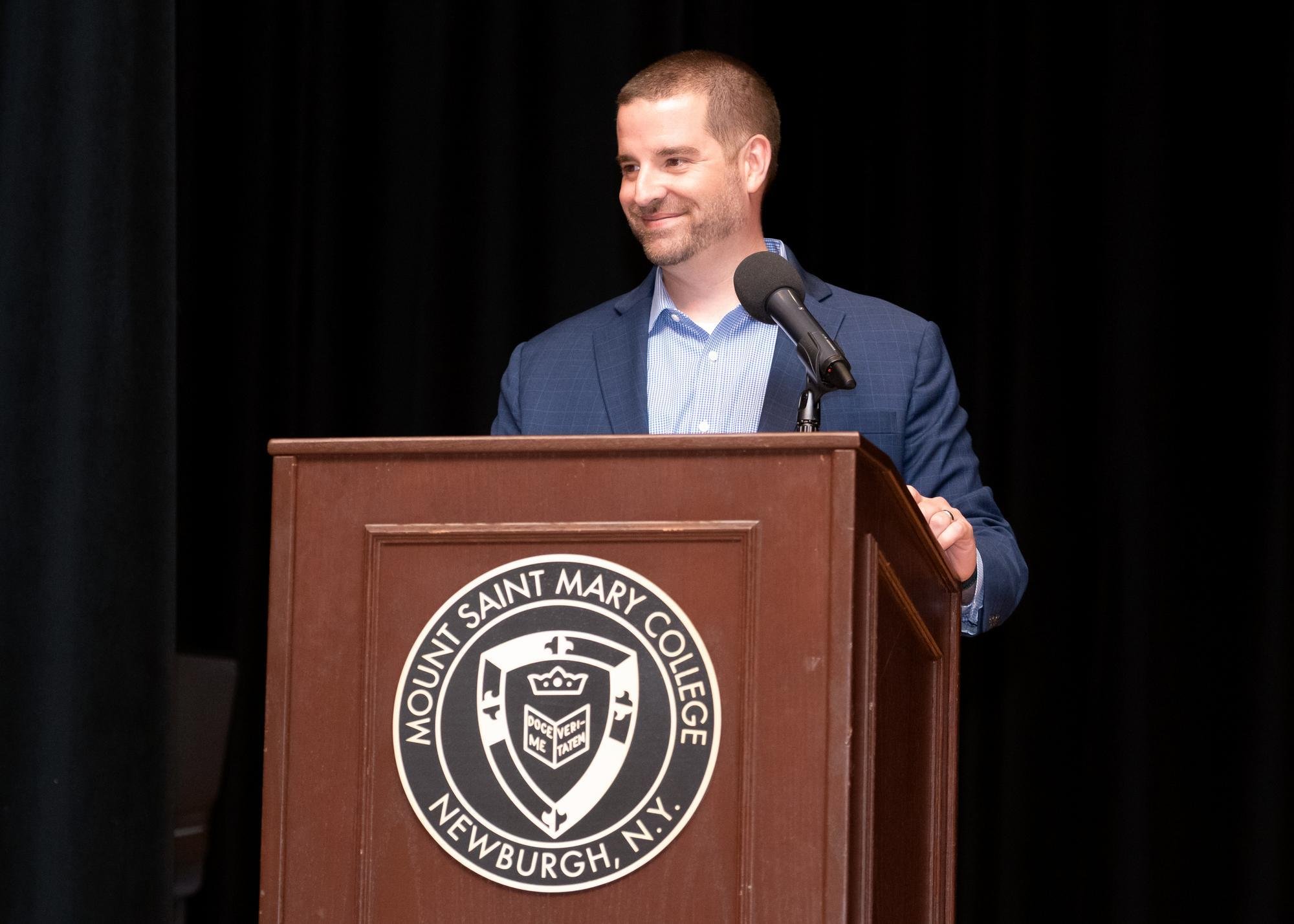 25 SPORTS Hall of Fame 8558.jpg