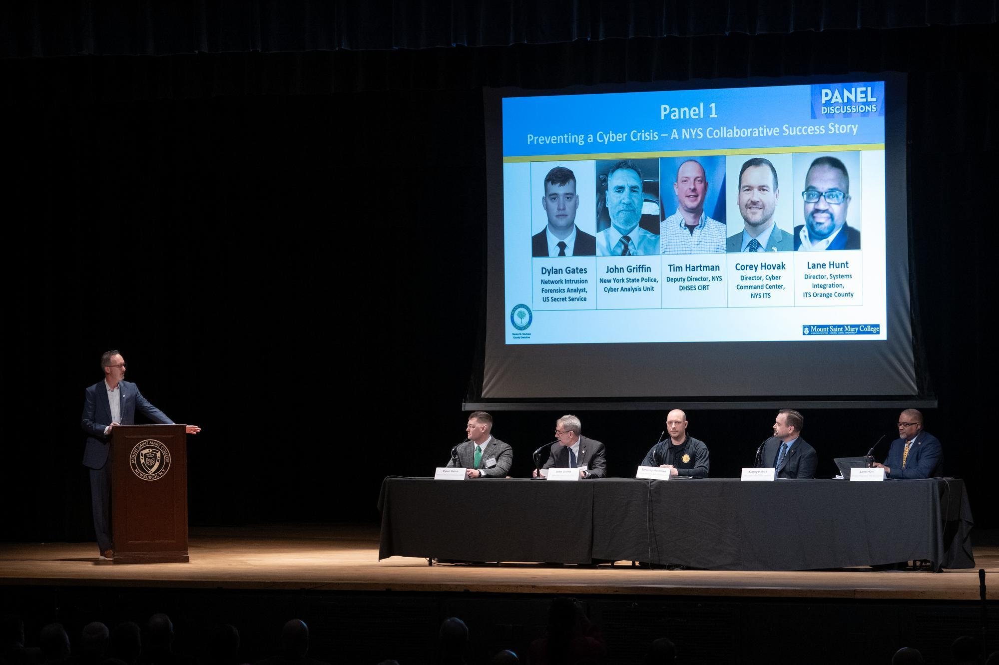 25 NOTES Cyber Summit 9150.jpg