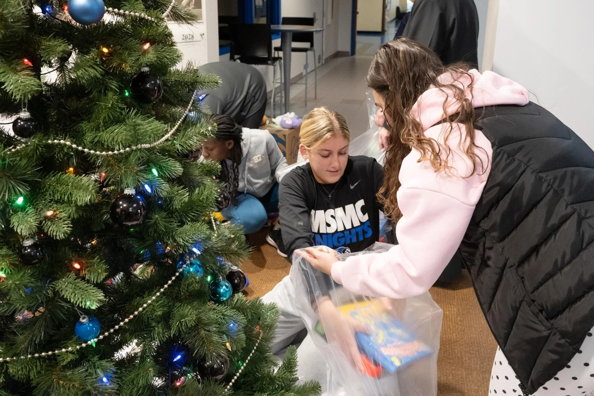 26 Toy Drive 580.jpg 580.jpg