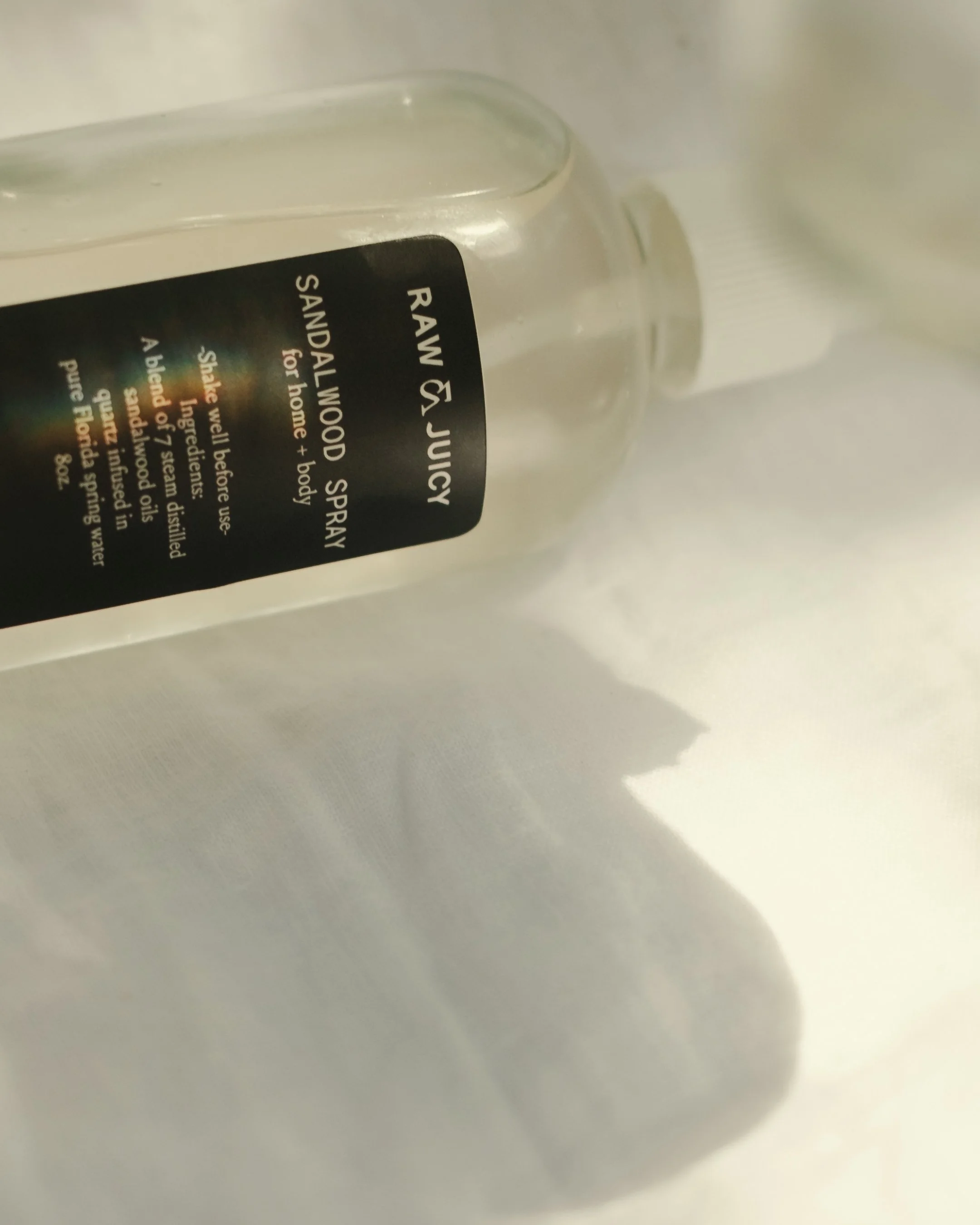 RawAndJuicyShop-SandalwoodSpray-02 – 2.jpg