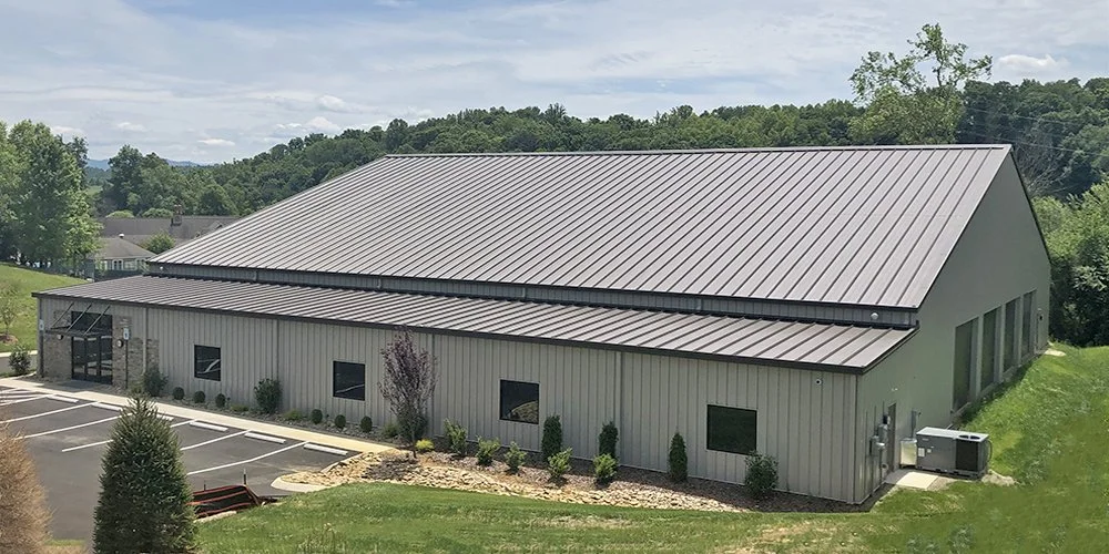 steel-building-country-club-black-thorn.jpg