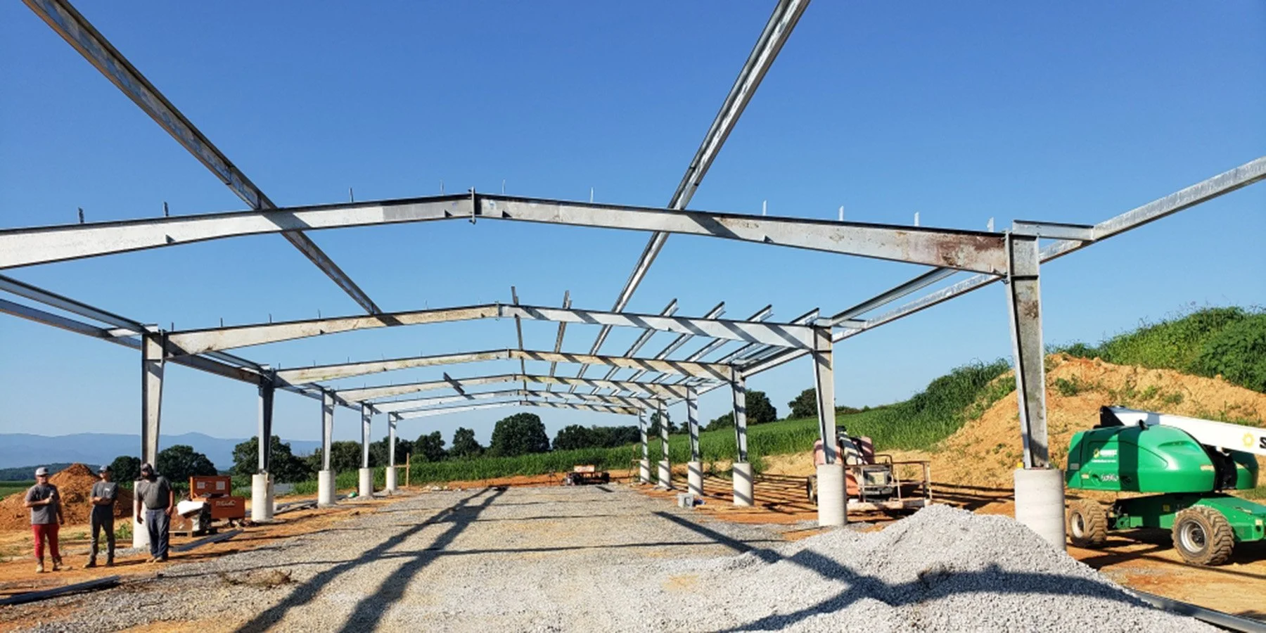 steel-cattle-barn-construction-tennessee-mcalister.jpg