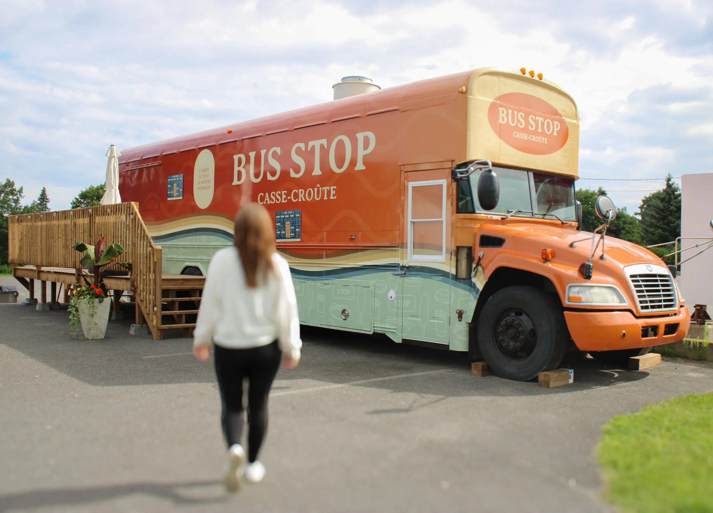 Design foodtruck bustop