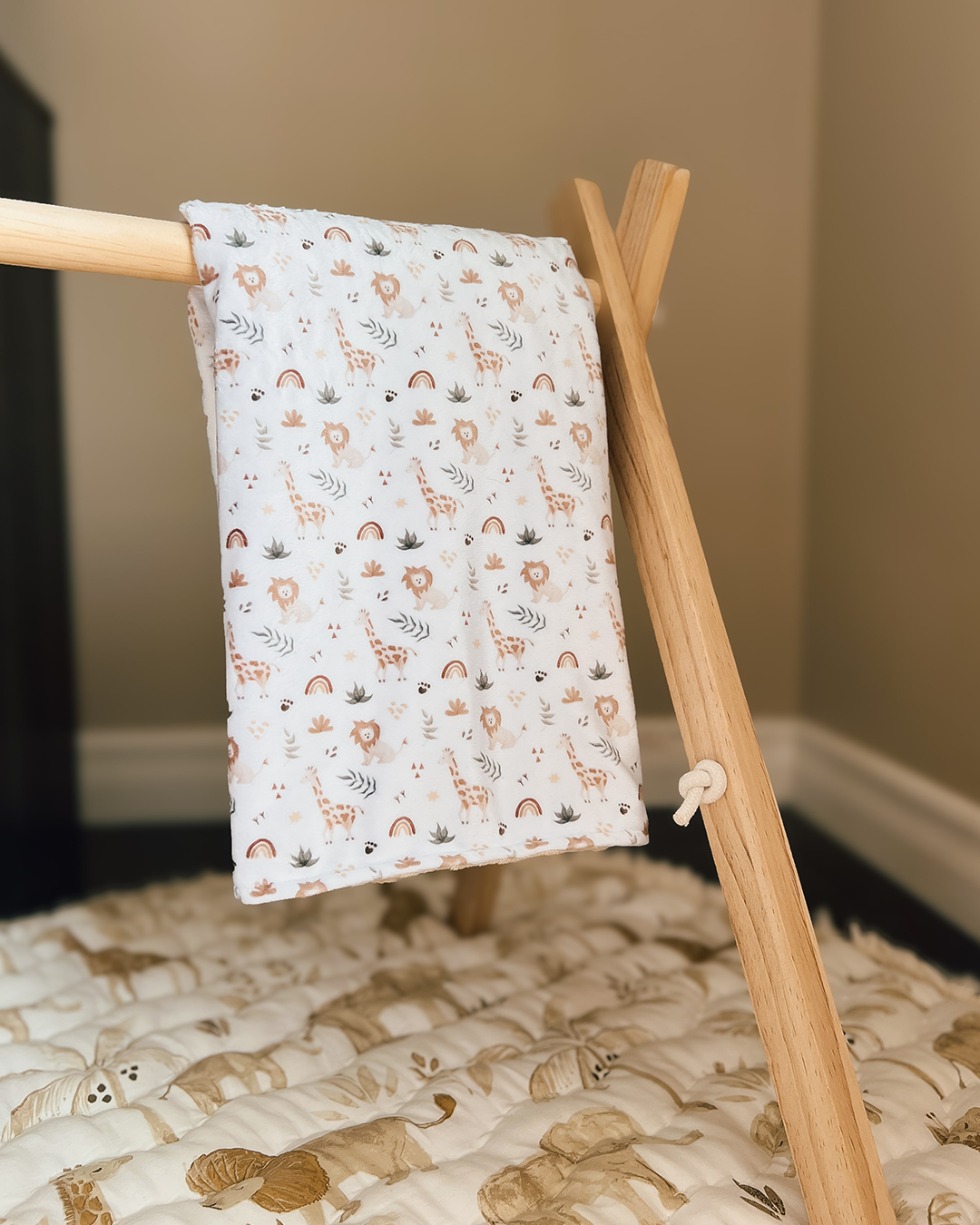 Doudou pour bébé couverture pour enfant illustration safari