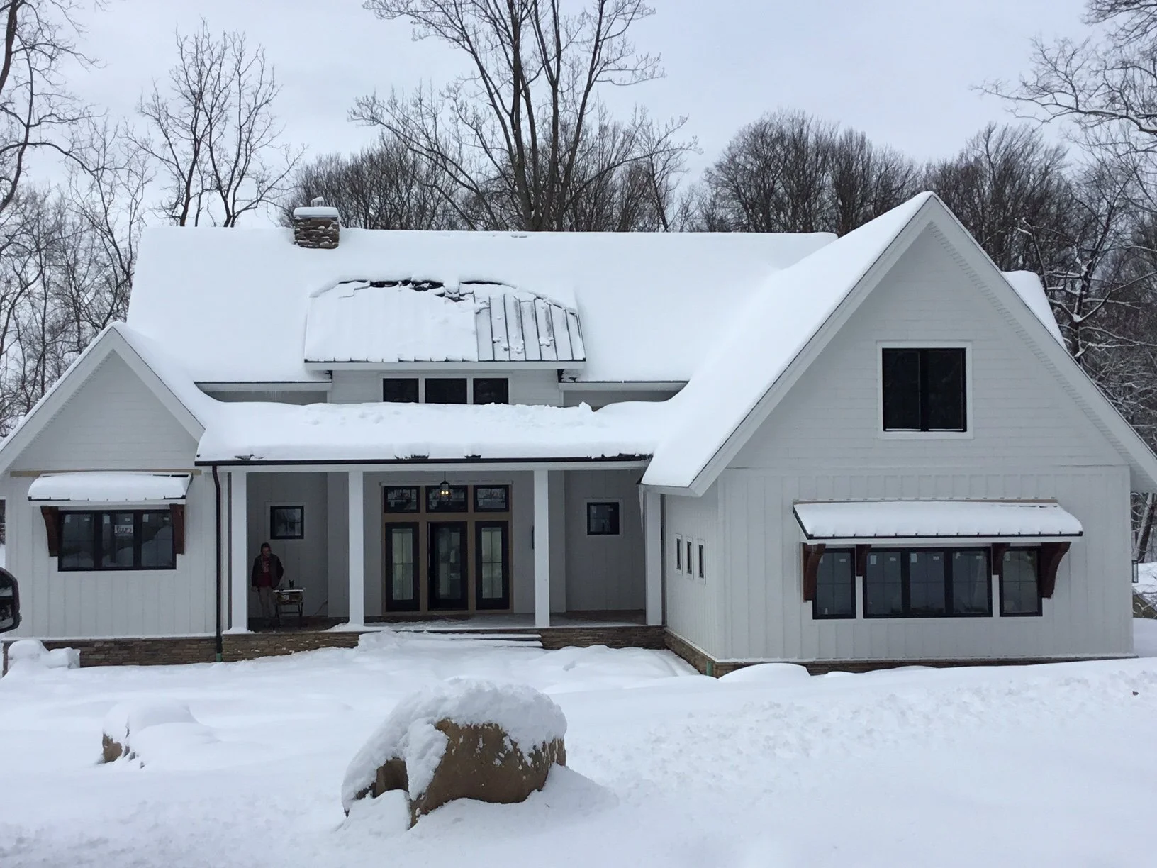 Mendick modern farmhouse.JPG