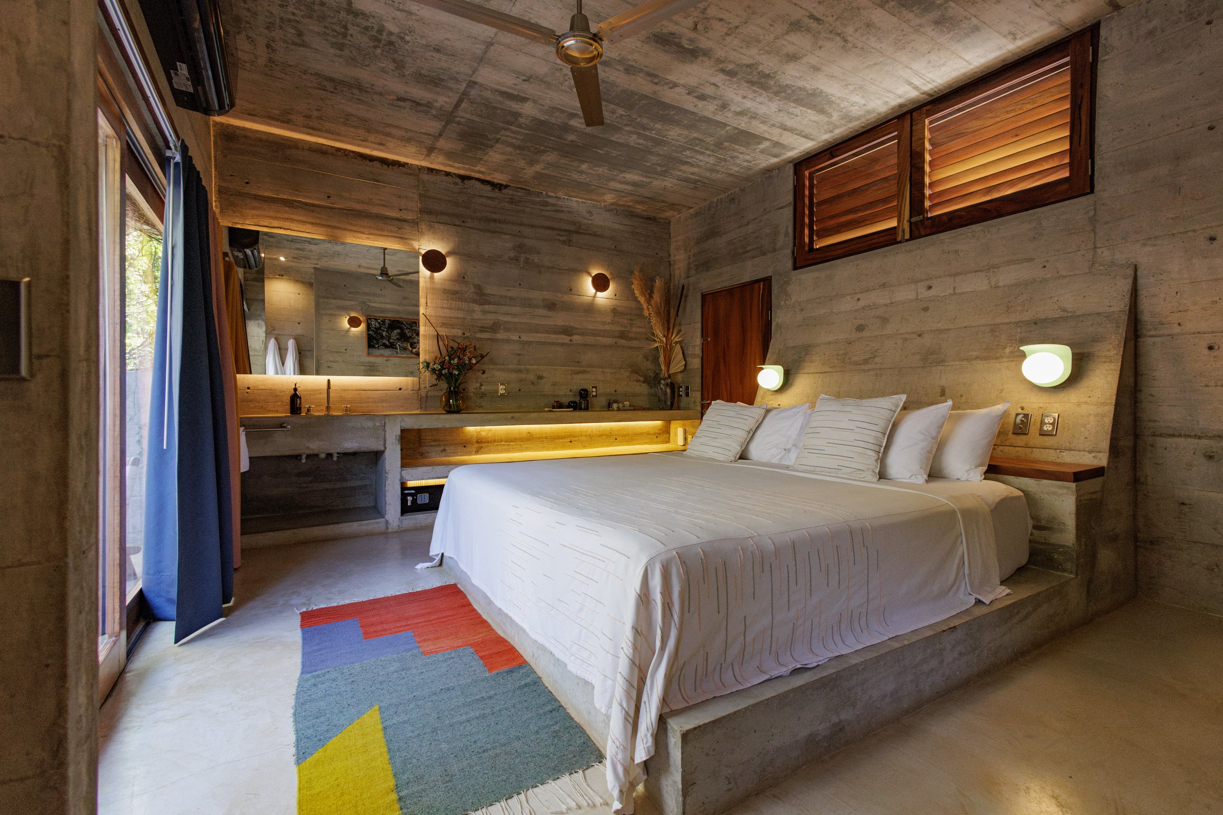CASA TO-37.jpg
