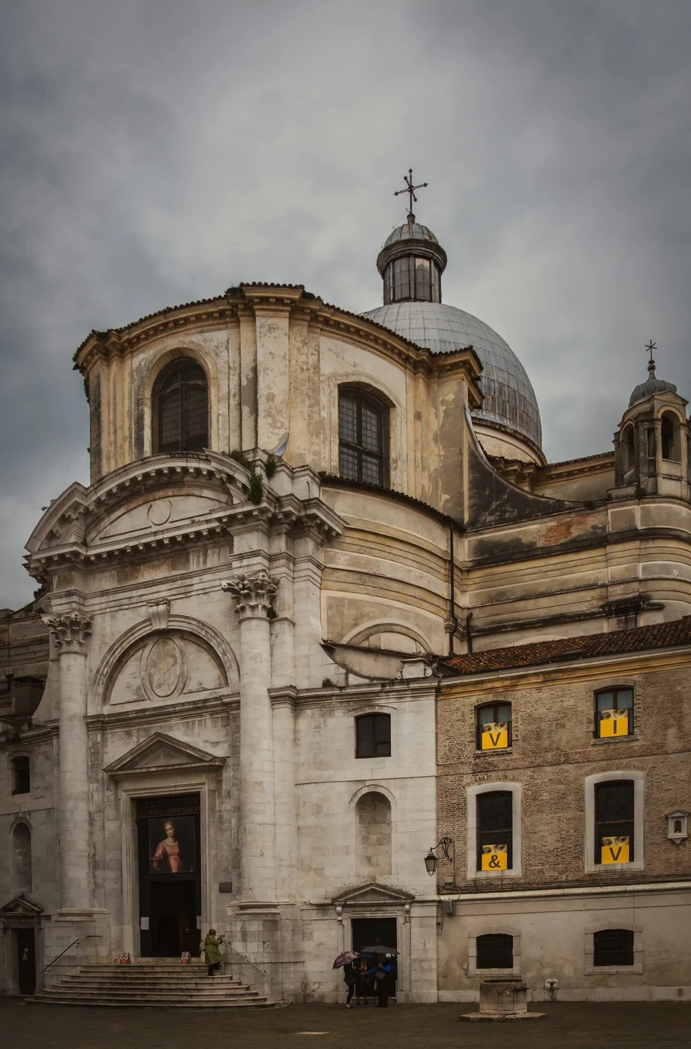 venice-building-06.jpg