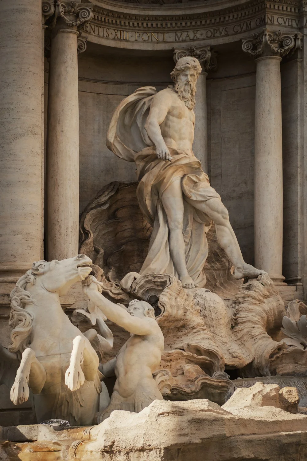 rome-statue-02.jpg