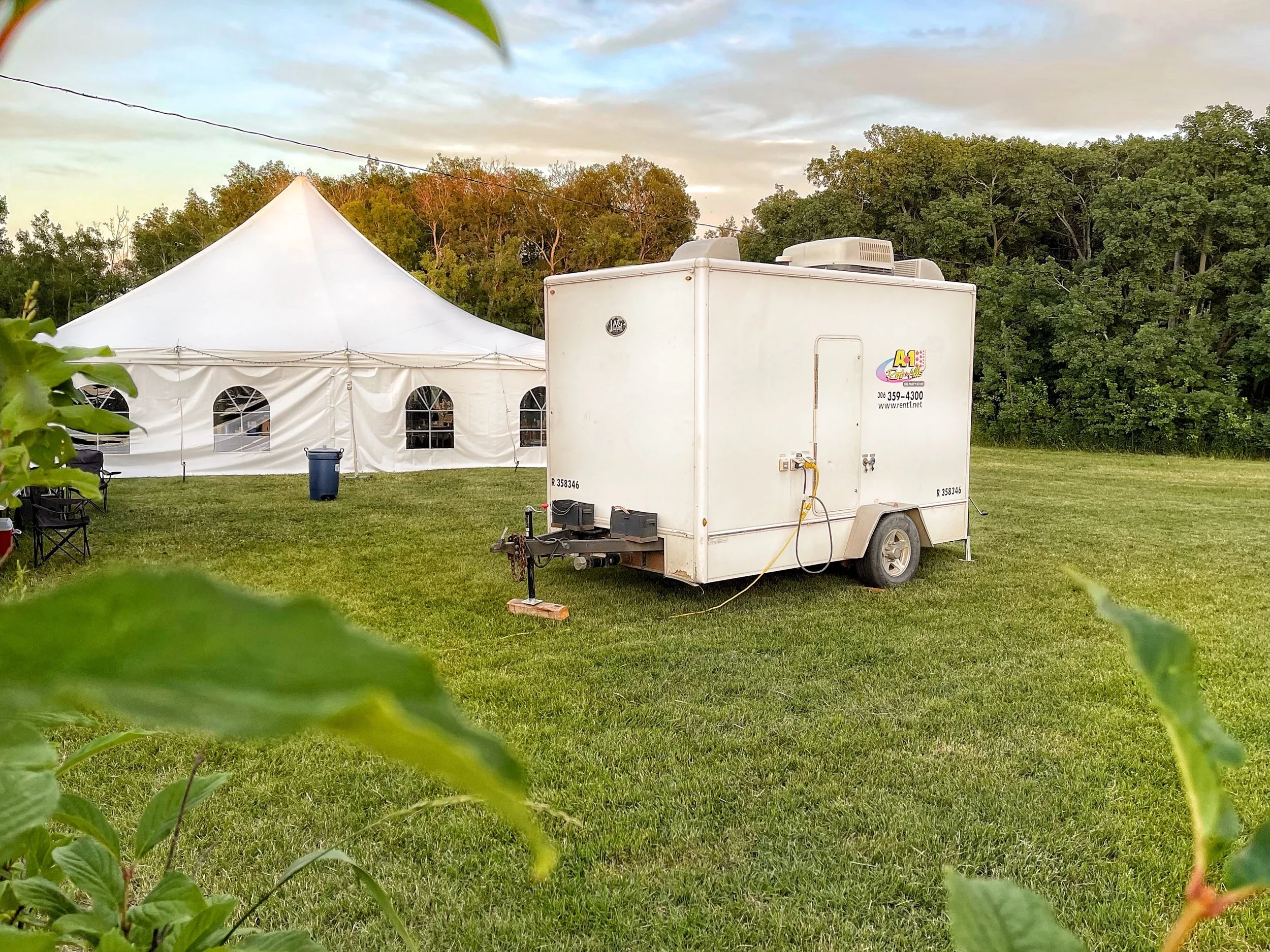 Buzash Tent with Toilet 1.jpg