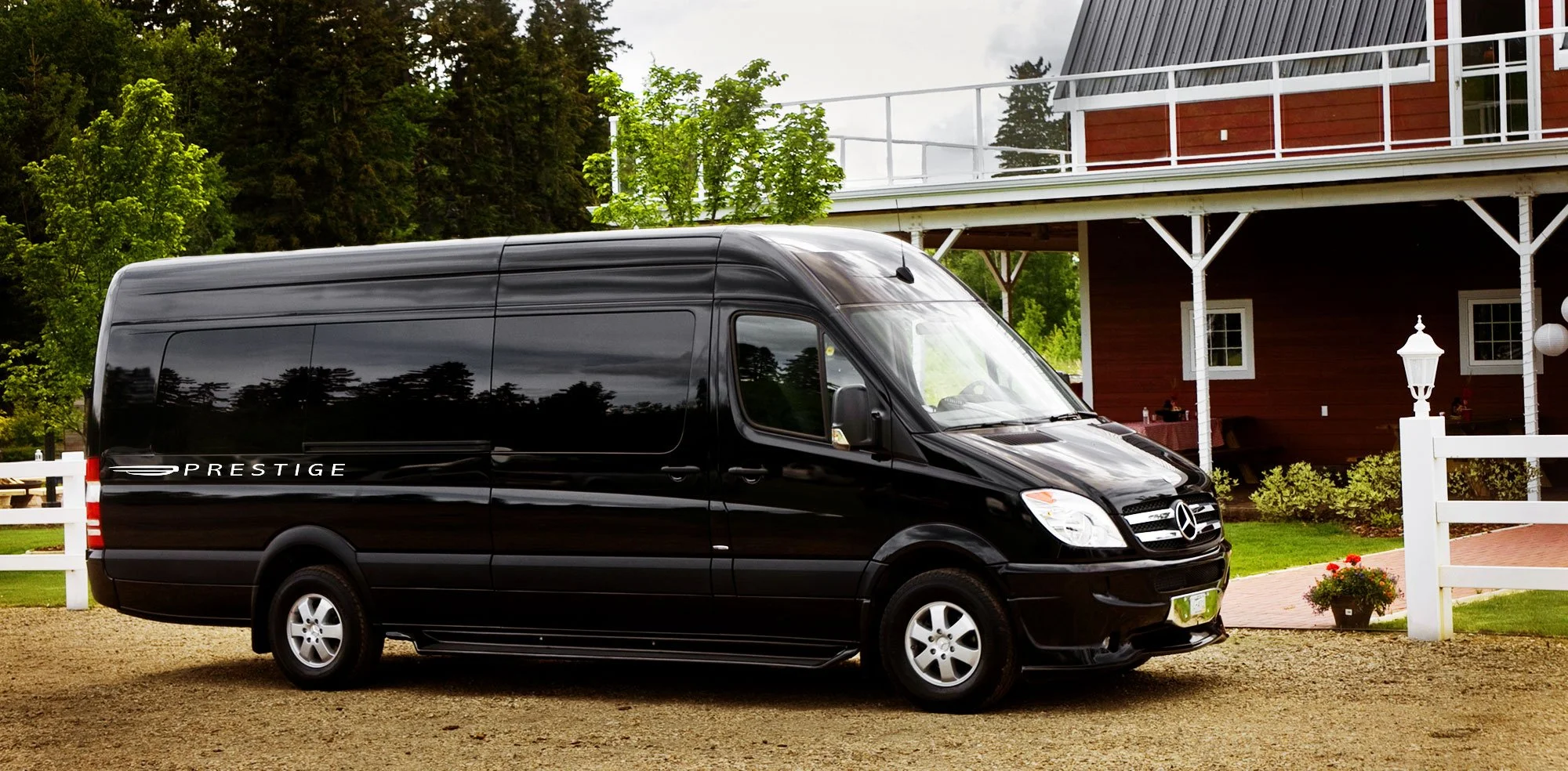 Limo-Coach-Mercedes-Exterior-2 (2).jpg