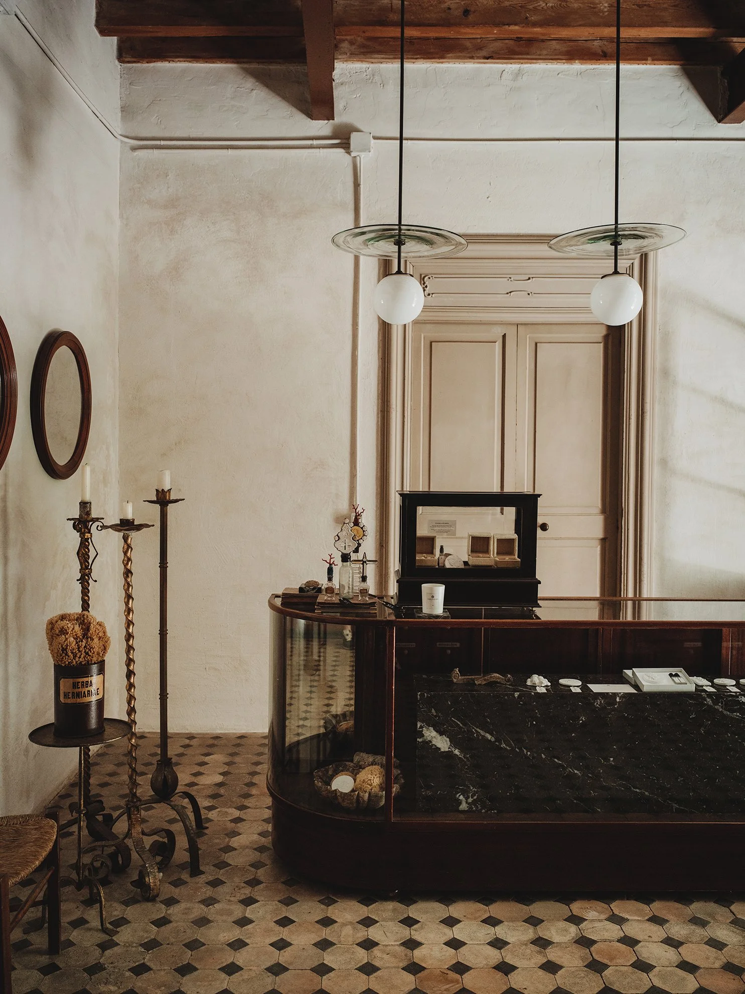 store_013.jpg