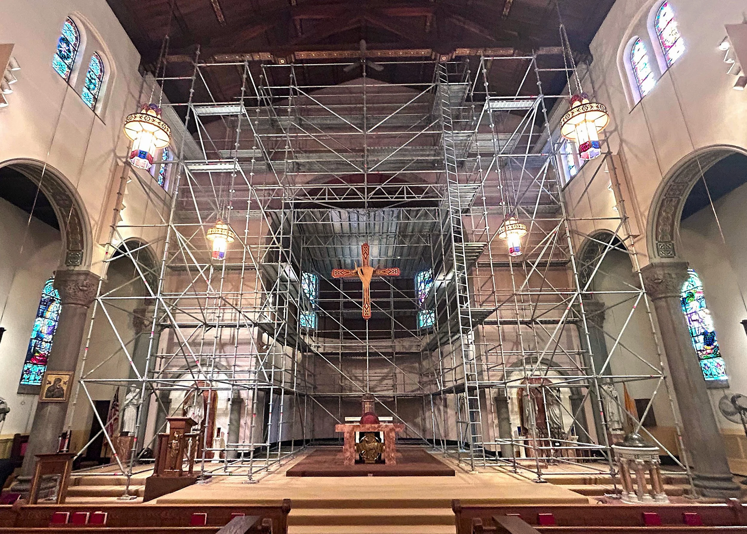altar2web.jpg