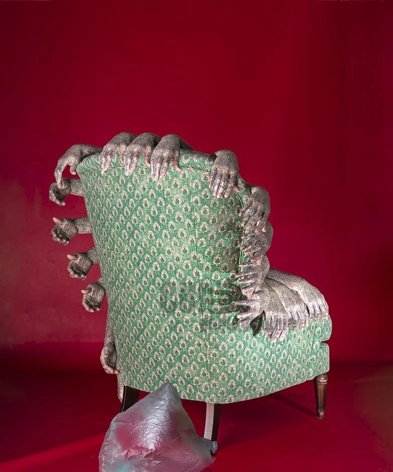 mains plastique copie.jpg