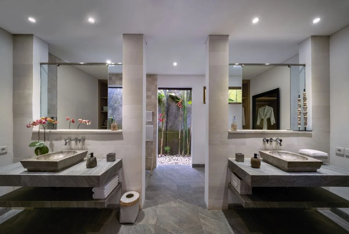 Bathroom bedroom 3 - Nyoman