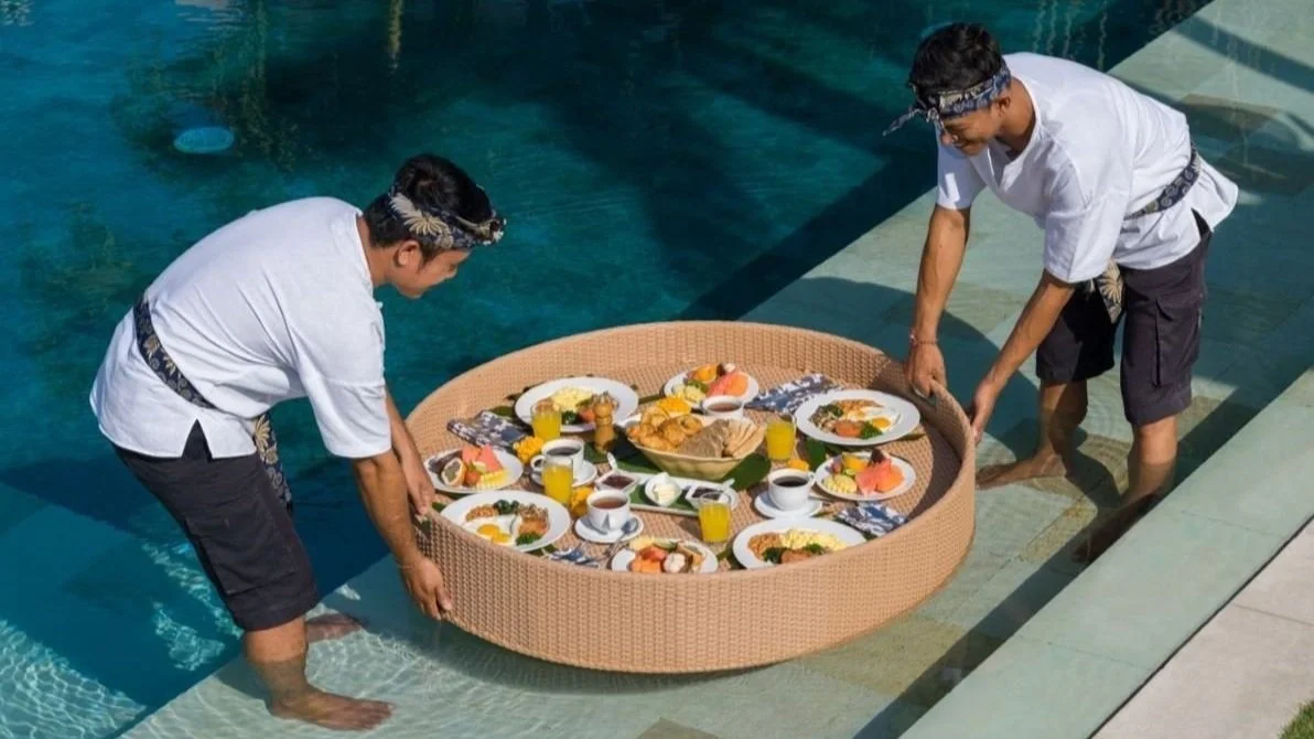 Abaca Exotik Dipta Villa bali  airbnb  booking  rental luxury Elite haven real estate Holiday Wedding Retreat Kibarer Finns Bedroom  Pool Hotel Canggu Seminyak Uluwatu Ubud Penida Kudeta Flights Airasia Jetstar Travelocity