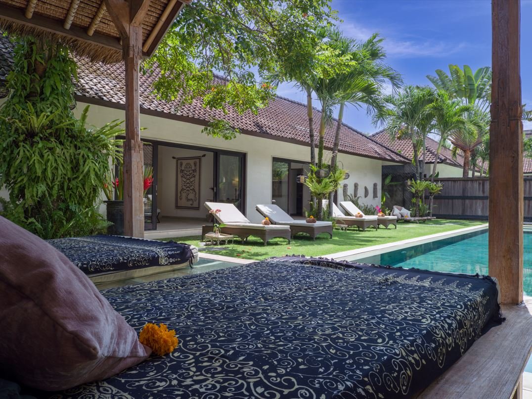 Massage Area, Sunlounger, Pool, garden - Kadek