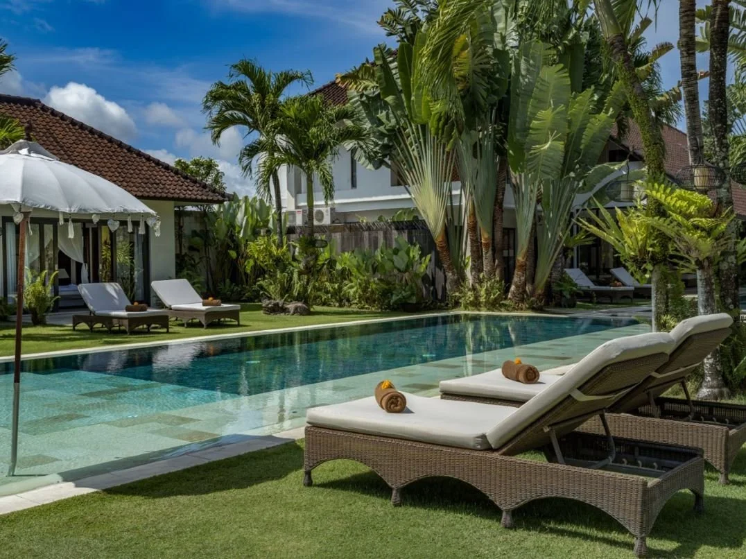 Sun loungers, pool, bedroom, garden