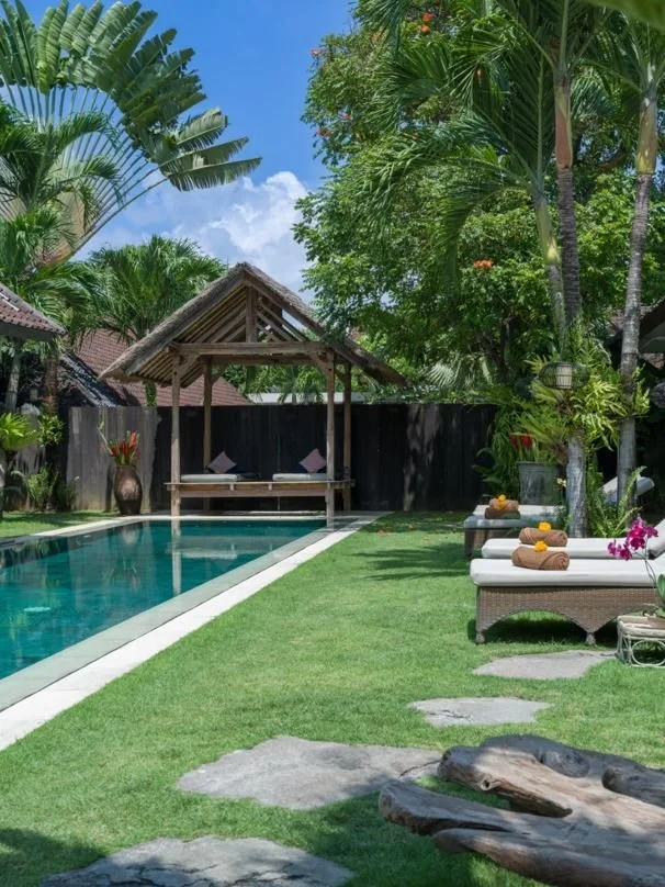 Sun Lounger, Gazeboo, pool, garden - Kadek